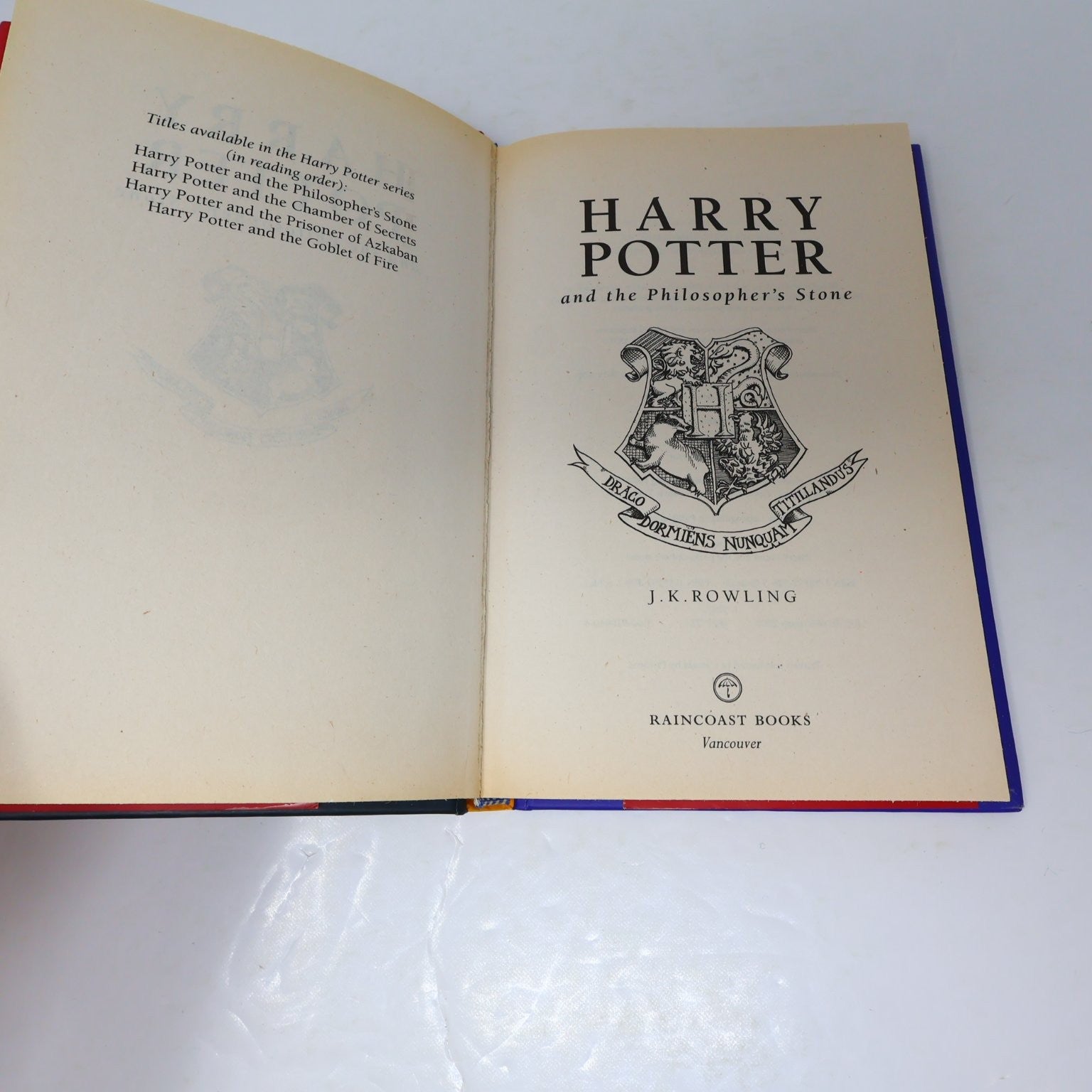 Harry Potter It's Magic! 4 Books Hardcover DJ Boxed Set J.K. Rowling Raincoast