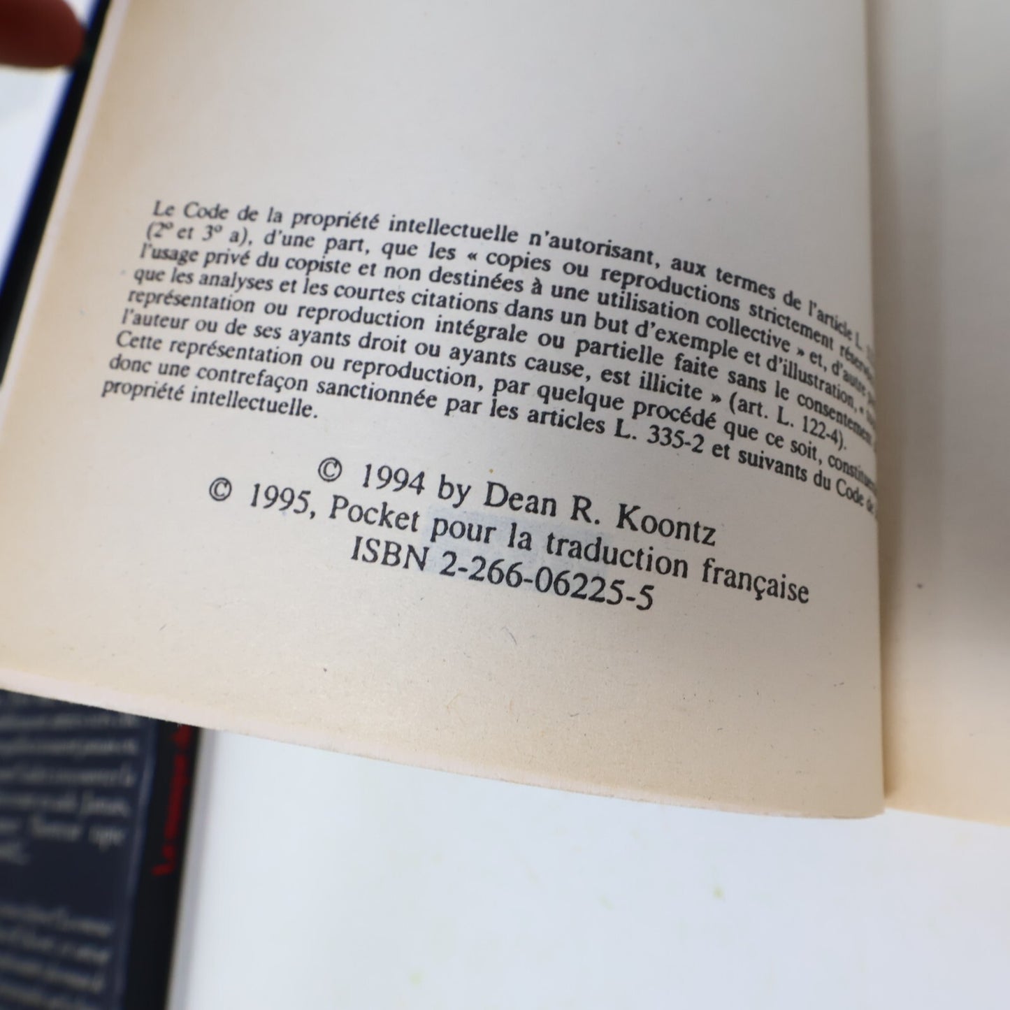 Dean Koontz Lot 4 Livres Yeux des Ténébres/Lune Froide/Nuit des Cafards Français