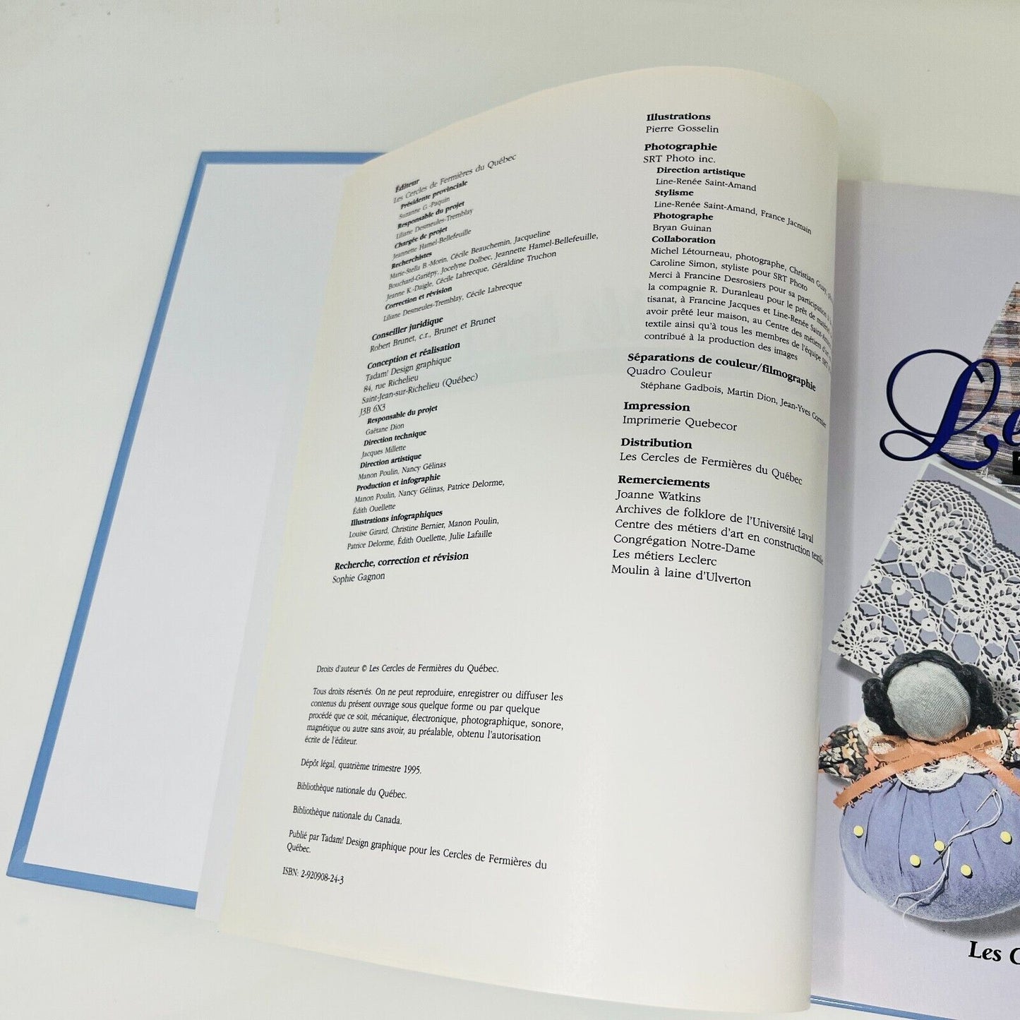 1995 Les Arts Textiles Cercles de Fermières du Québec Tissage Couture Crochet HC