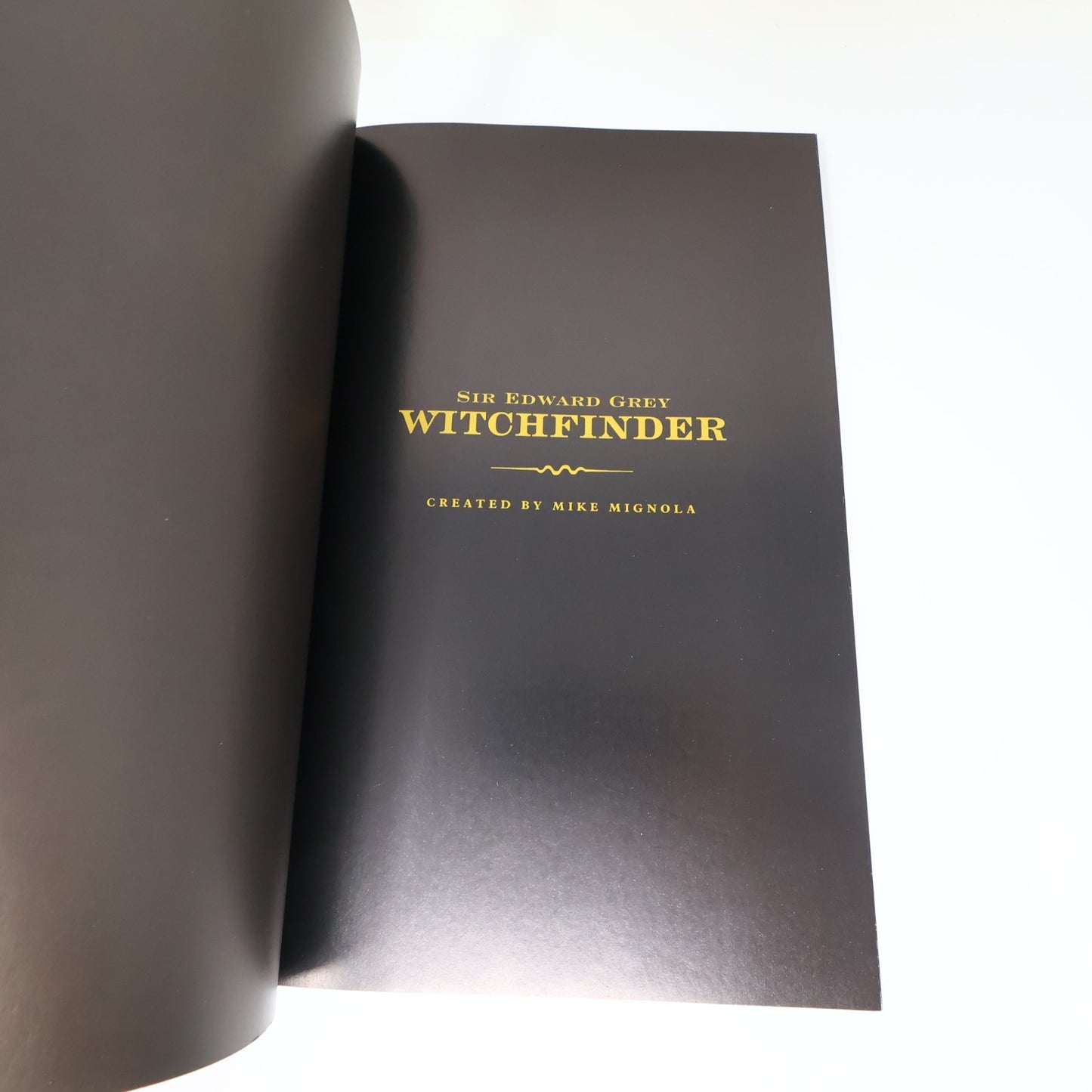 The Gates of Heaven Mike Mignola Witchfinder #5 Dark Horse 2019 PB Comics Crime