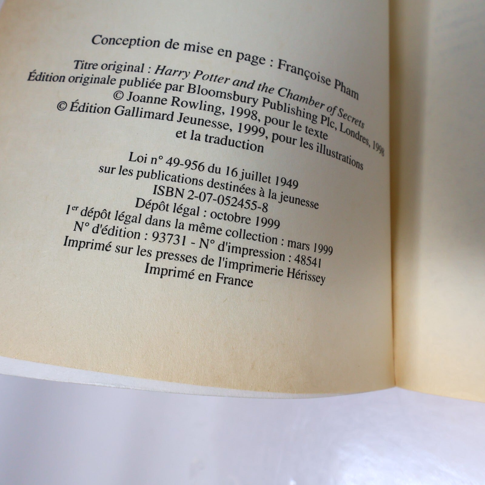 Harry Potter et la Chambre des Secrets Livre Première Édition Illustrée Mar 1999