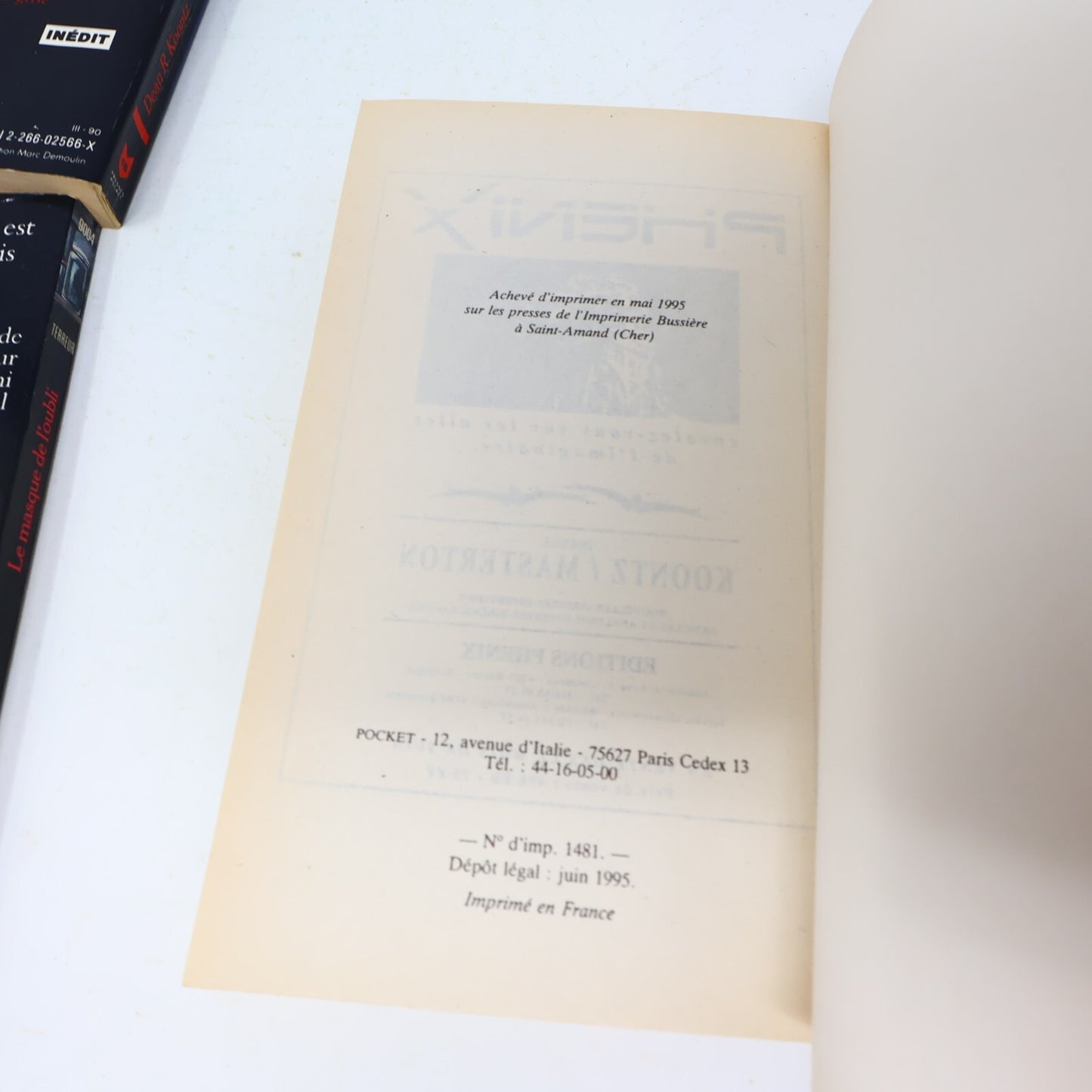 Dean Koontz Lot 4 Livres Yeux des Ténébres/Lune Froide/Nuit des Cafards Français