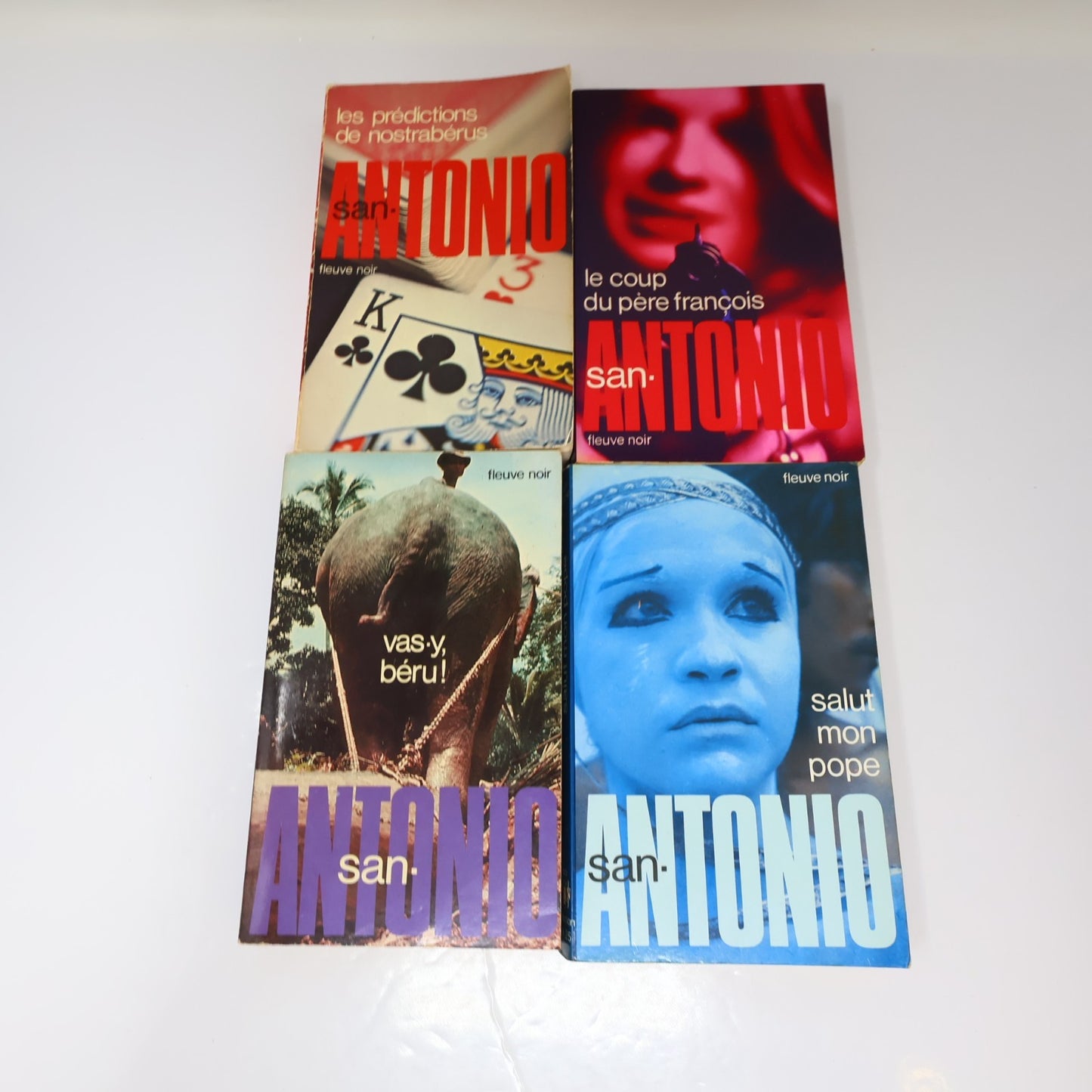 San-Antonio Lot 36 Livres Crime et Mystère Policier Thriller Fleuve Noir PB Vtg