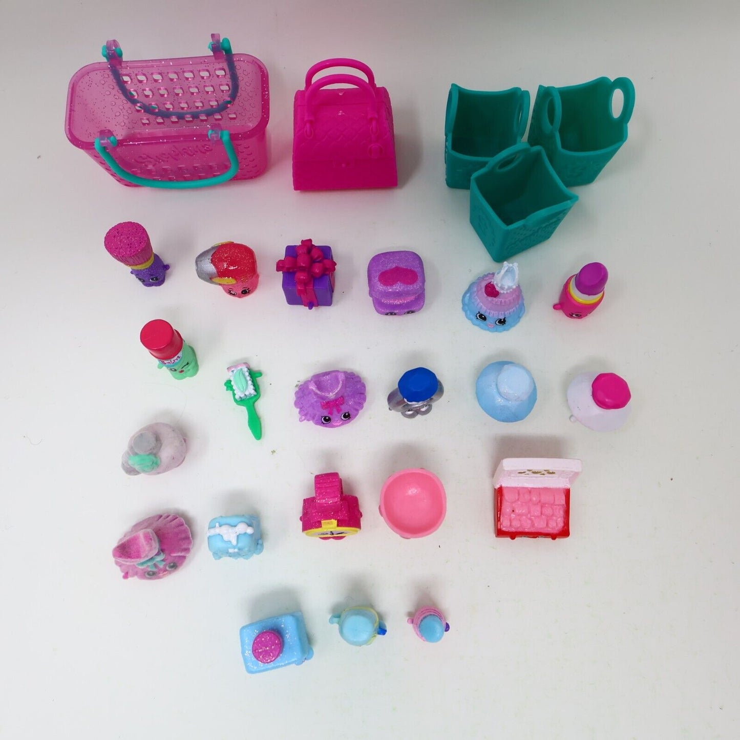 Lot of 21 Shopkins Figures Toys Mixed Makeup Parfume Dresses Gifts Baskets Moose