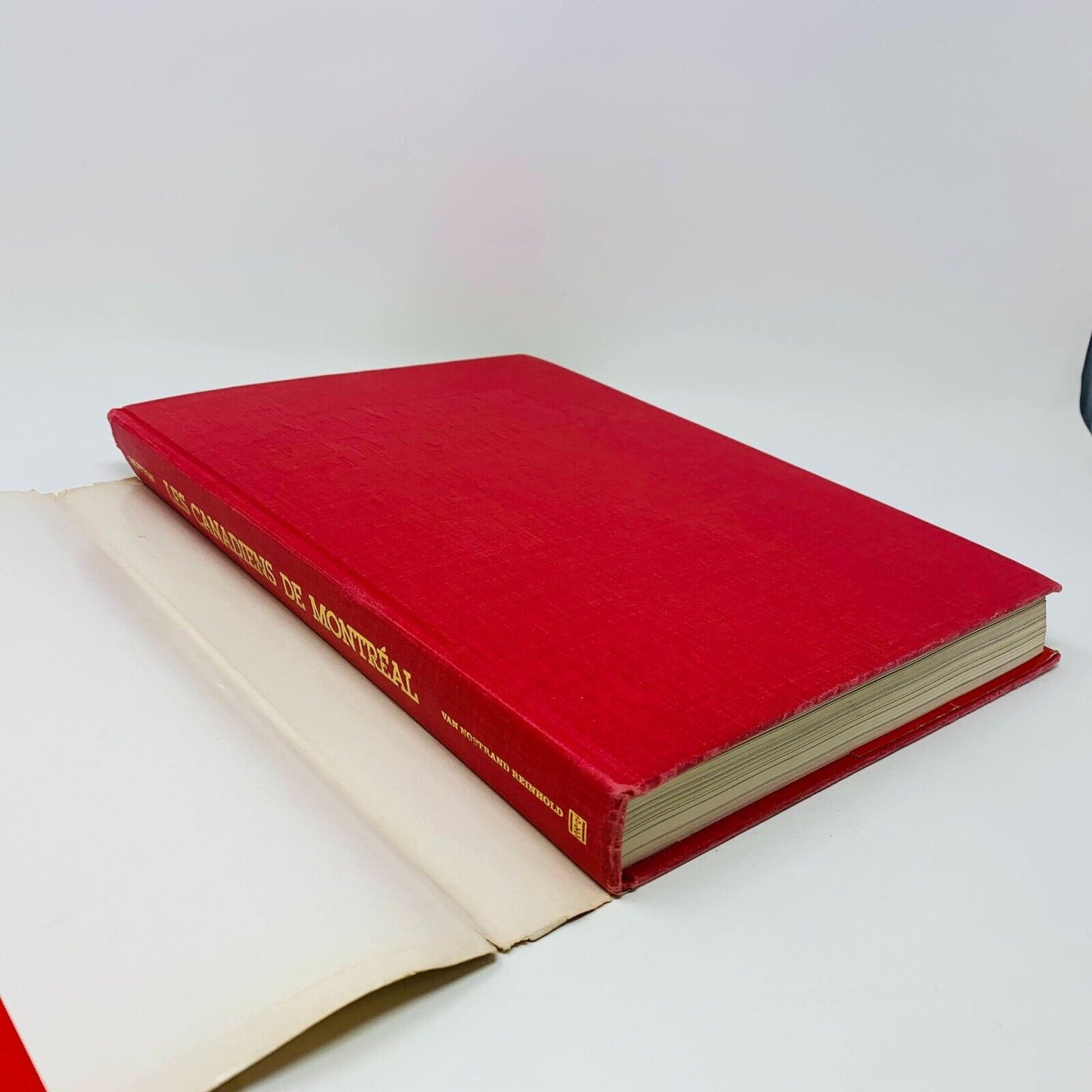 1981 Les Canadiens de Montréal Une Dynastie de Hockey Signé Claude Mouton Livre