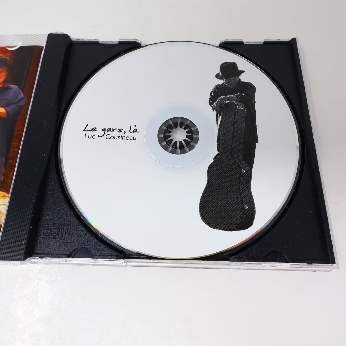 Luc Cousineau Le gars, Là CD 2013 Français/French Folk Multitude Mul2-4327