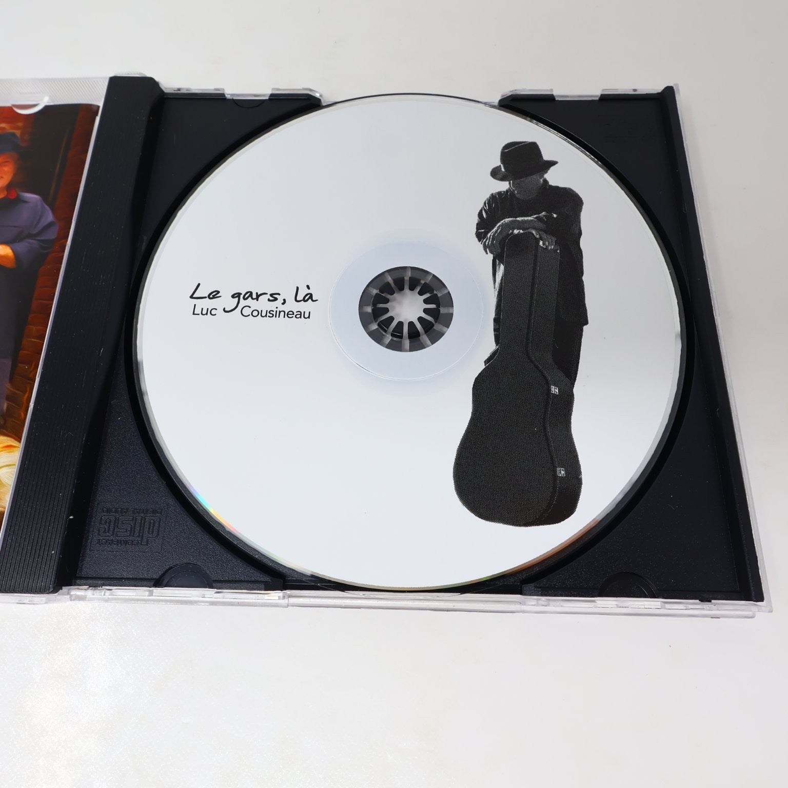 Luc Cousineau Le gars, Là CD 2013 Français/French Folk Multitude Mul2-4327