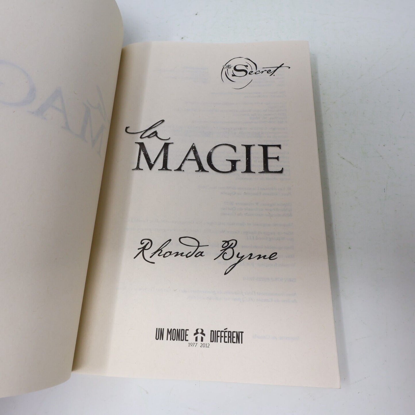 2012 La Magie Rhonda Byrne Secret Ésotérisme Croissance Personnelle Français PB