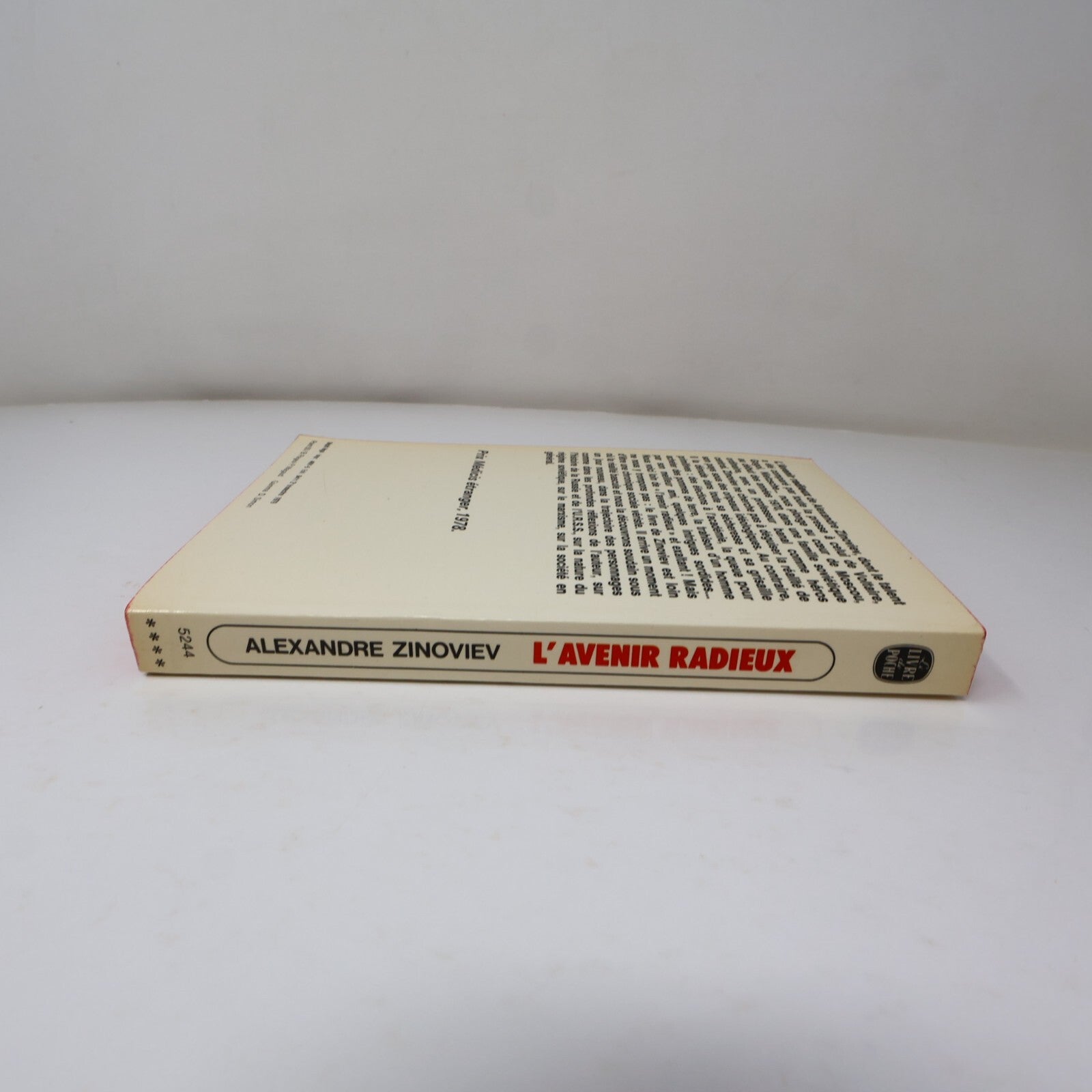 L'Avenir Radieux Aleksandr Zinoviev Poche 1979 Littérature Société Russie Livre