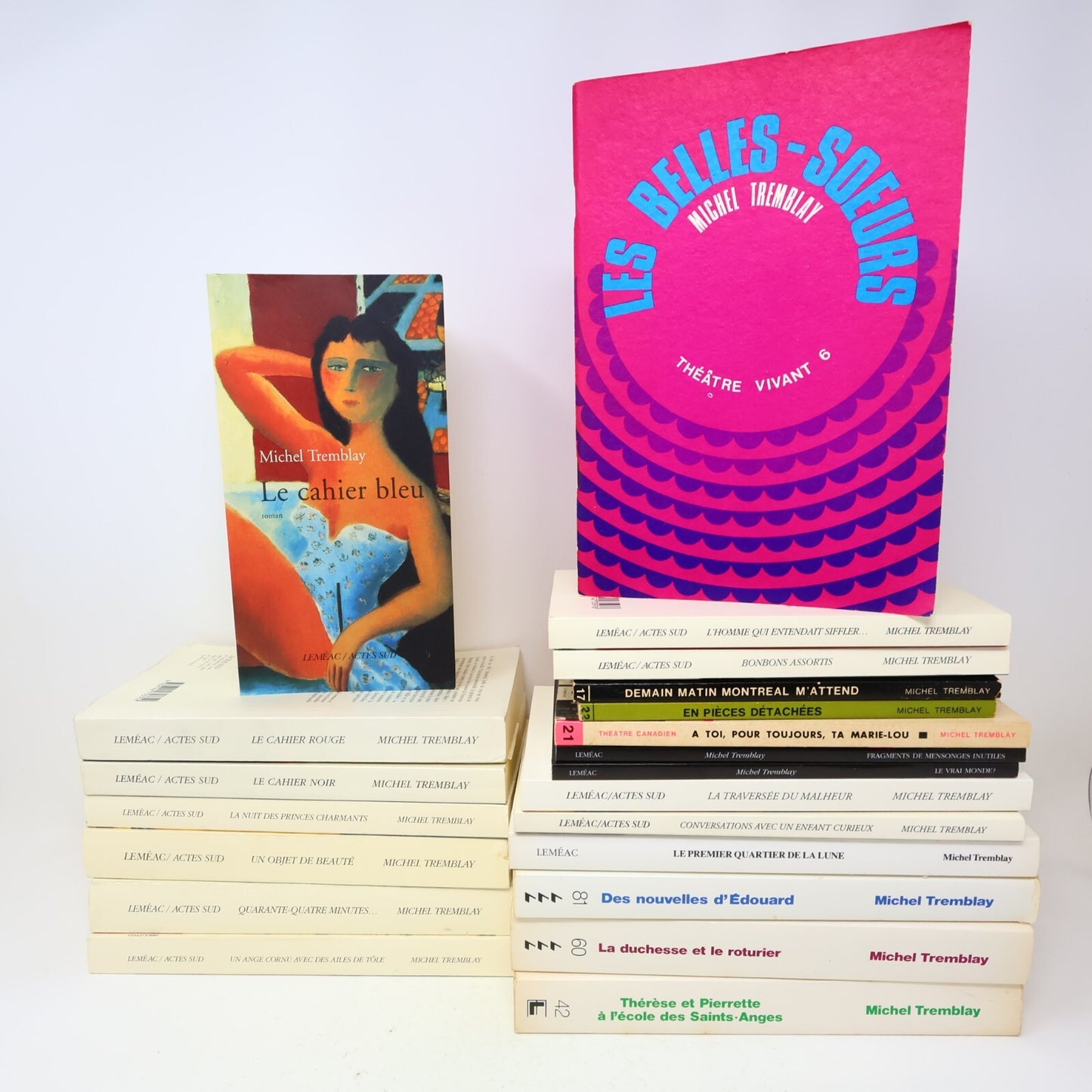 Lot 21 Livres Michel Tremblay Cahier Noir Rouge Bleu/Belles-Soeurs/Vrai Monde PB