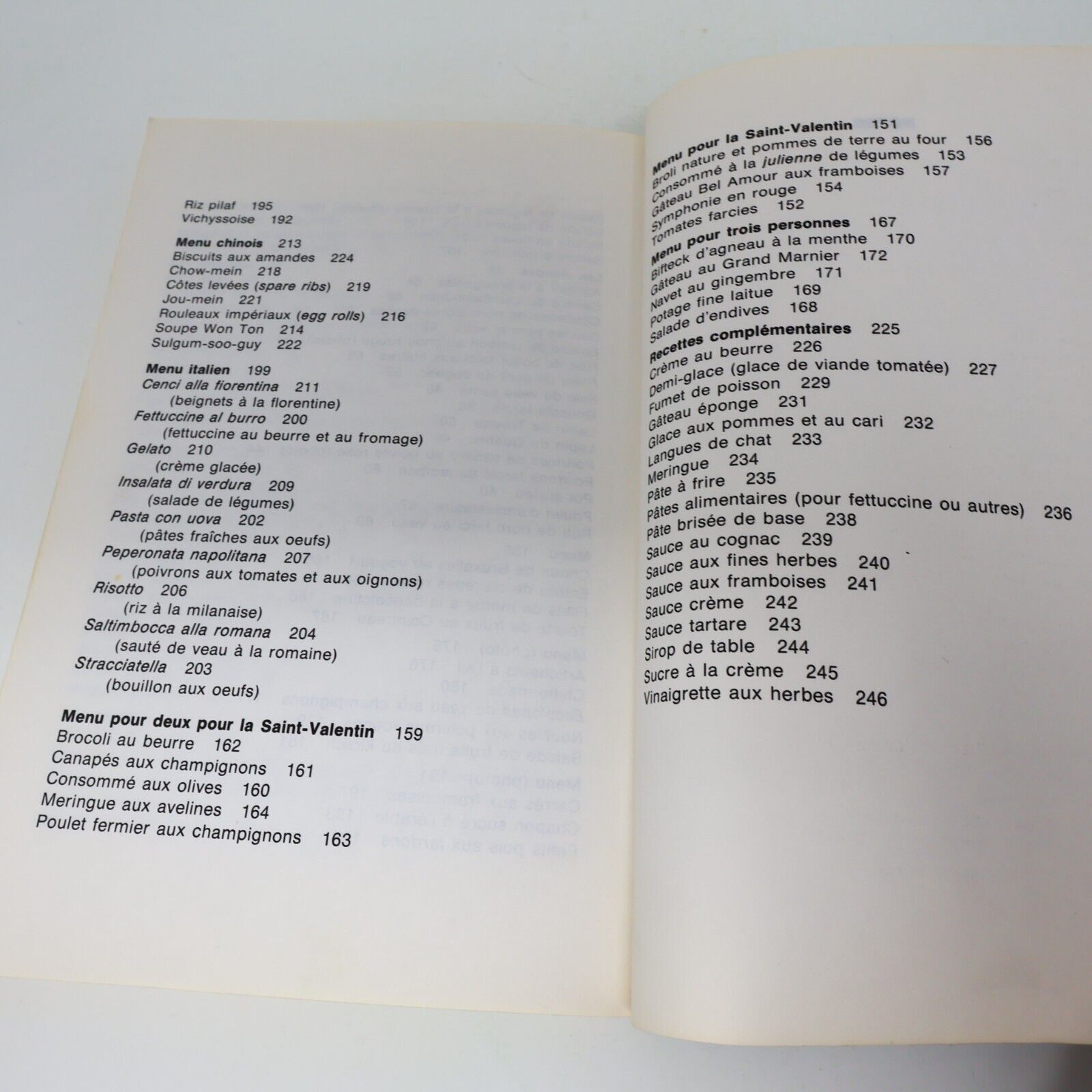 La Cuisine Joyeuse de Soeur Angèle Lot 2 Livres Recettes Table Français 1980s