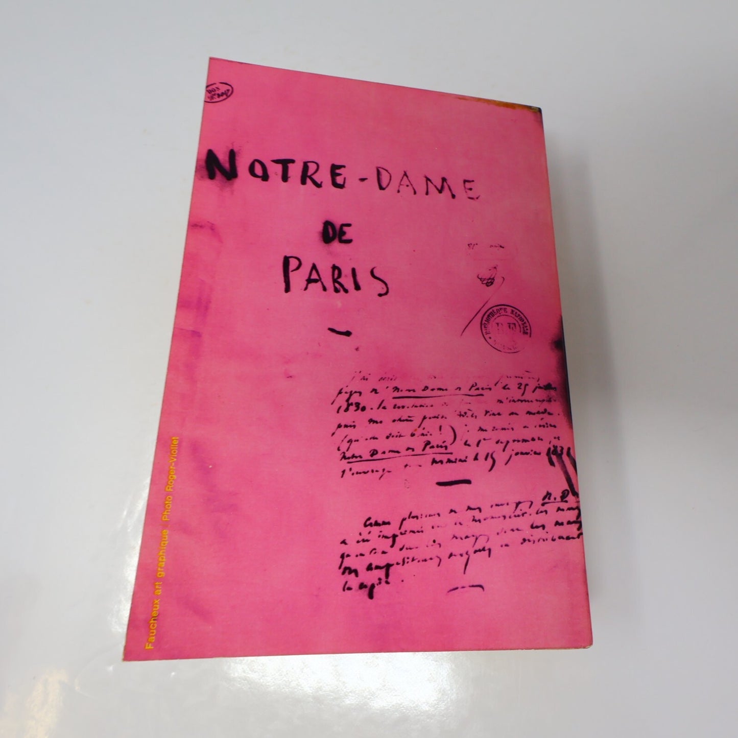 Victor Hugo Lot 5 Livres Les Misérables/Notre-Dame de Paris/Quatrevingt-Treize
