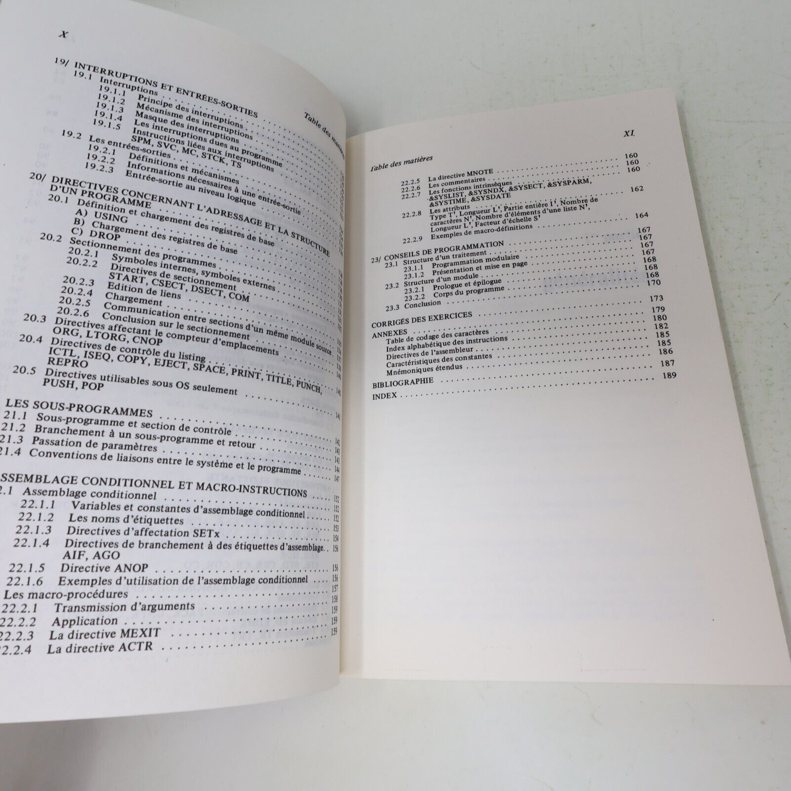 1983 La Programmation en Assembleur J. Rivière Informatique Ordinateur Code 80s