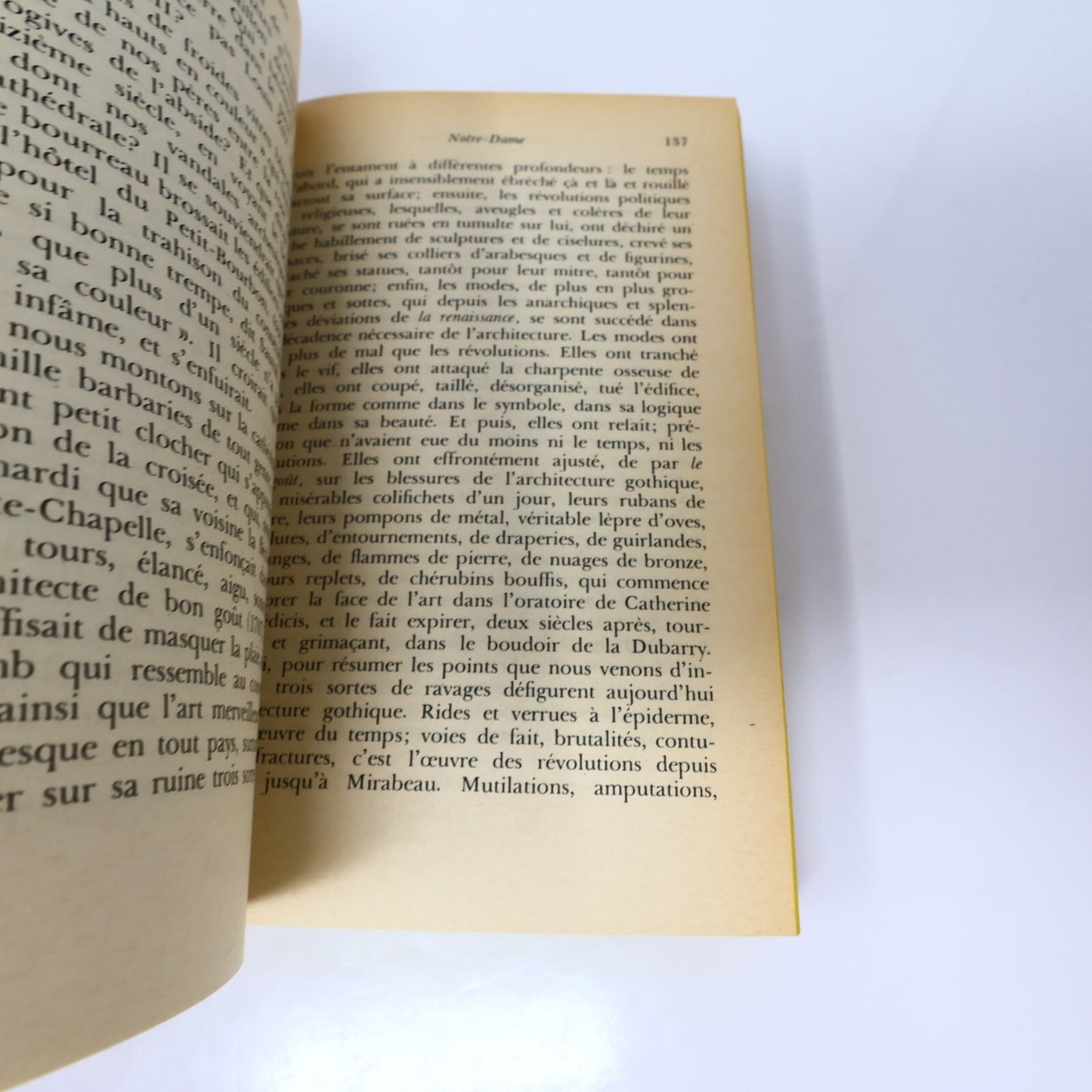 Victor Hugo Lot 5 Livres Les Misérables/Notre-Dame de Paris/Quatrevingt-Treize