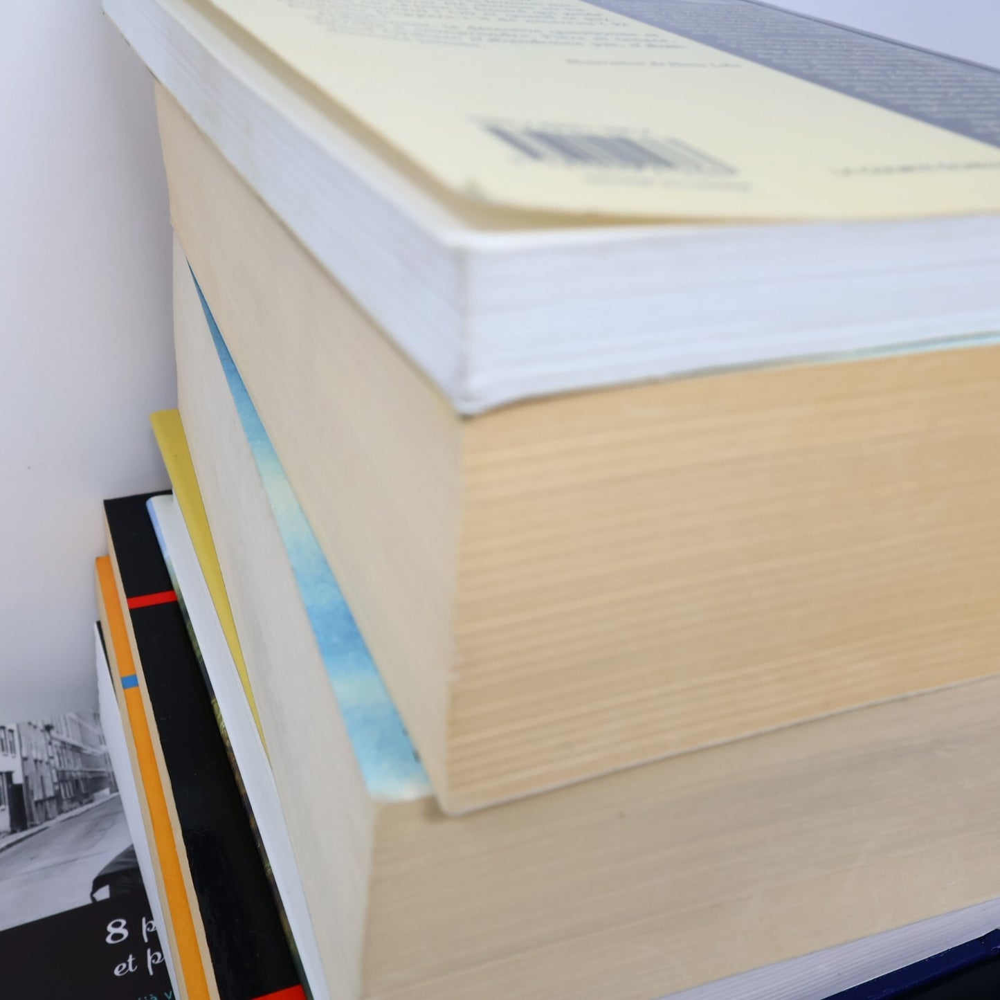 Chrystine Brouillet Lot 8 Livres Marie Laflamme/Le Collectionneur/Chère Voisine