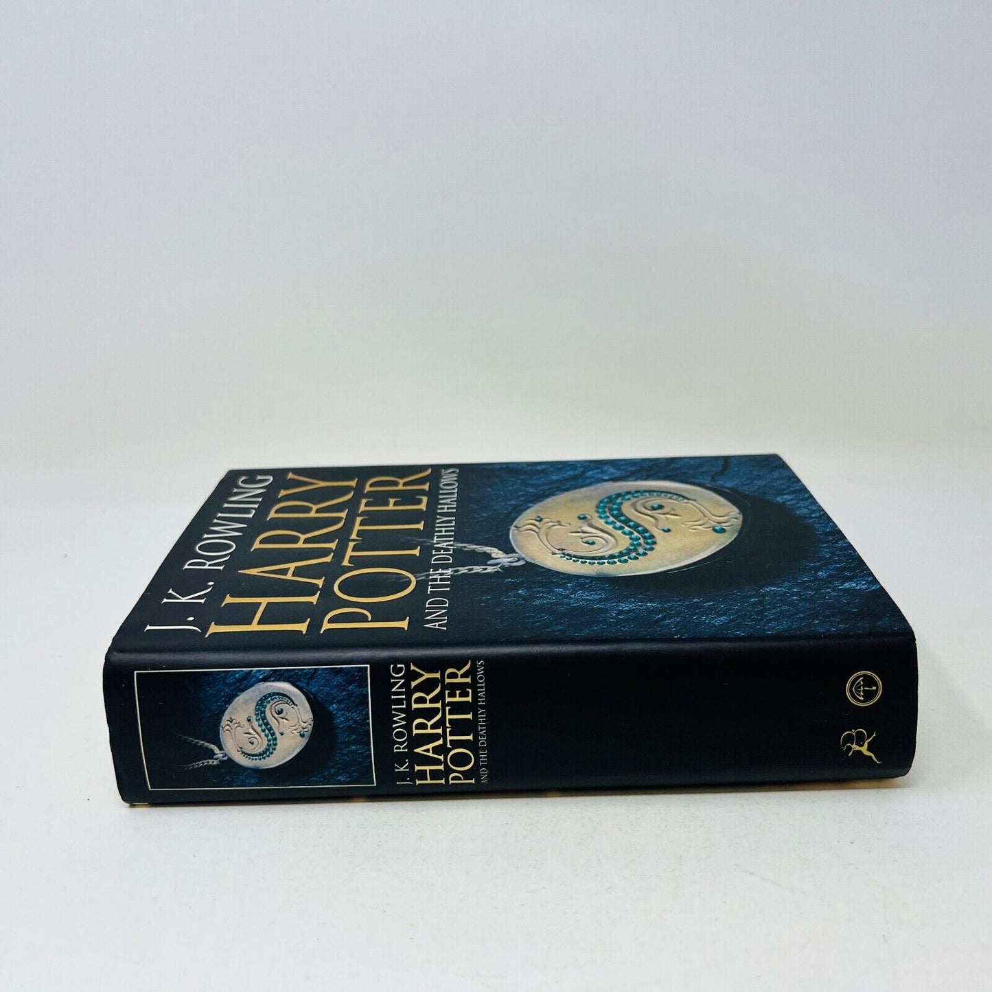 Harry Potter and the Deathly Hallows JK. Rowling Raincoast Black Cover 1st Print