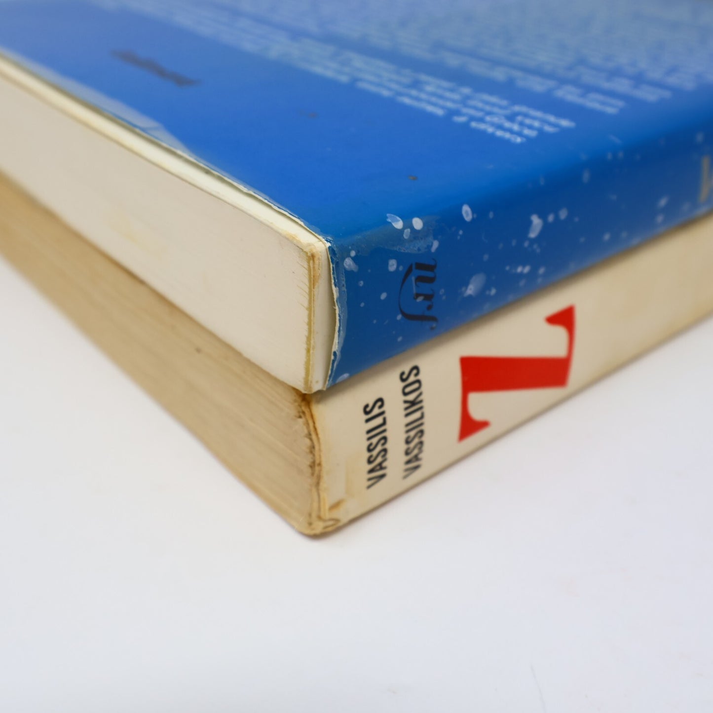 Vassilis Vassilikos Lot 2 Livres Gallimard/Nrf L'Eau de Kos/Z Fiction Historique