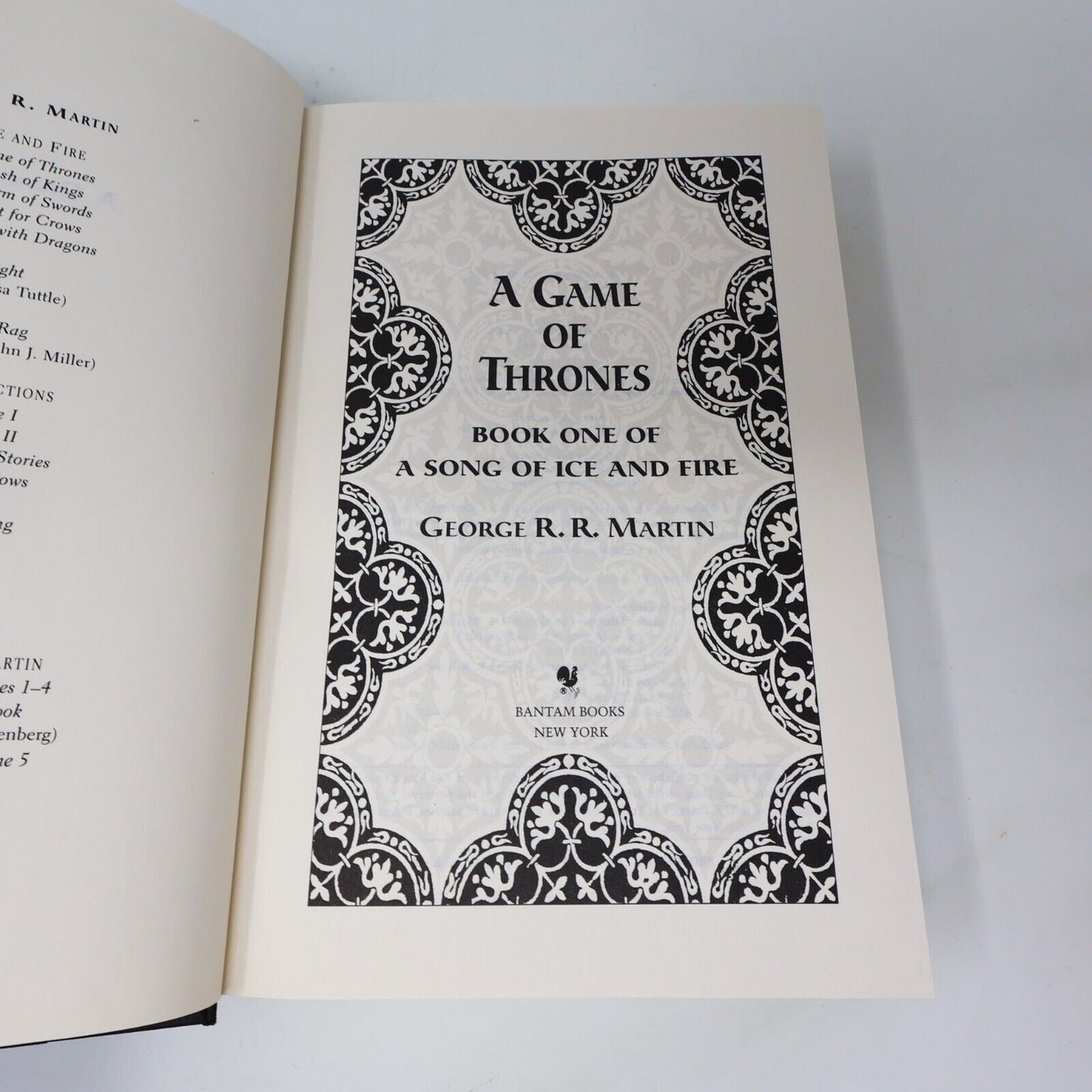 2002 A Game of Thrones by George R. R. Martin Hardcover HC Bantam Fantasy Action