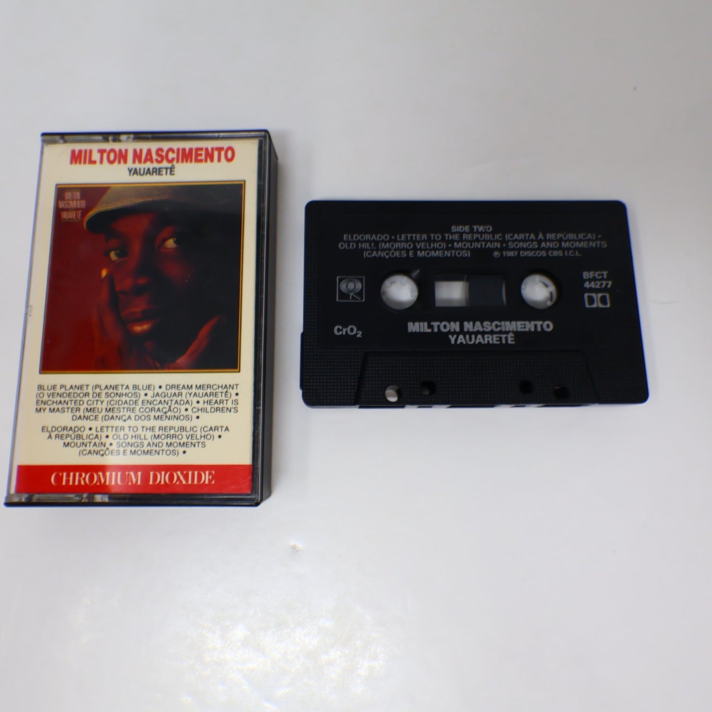 Milton Nascimento 2 Cassettes Lot Yauaretê/Txai Planeta Blue/Awasi/Old Hill