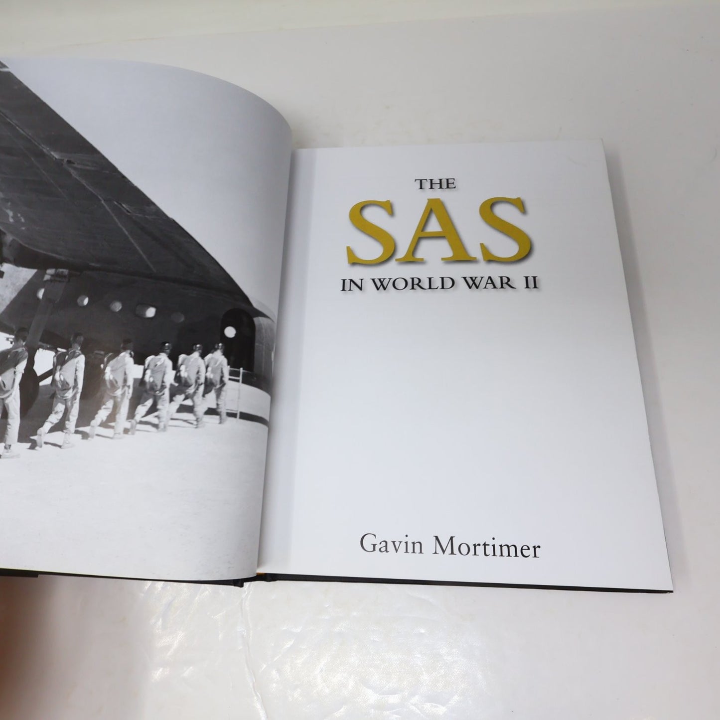 The SAS in World War II Gavin Mortimer 2011 Illustrated History Osprey Hardcover