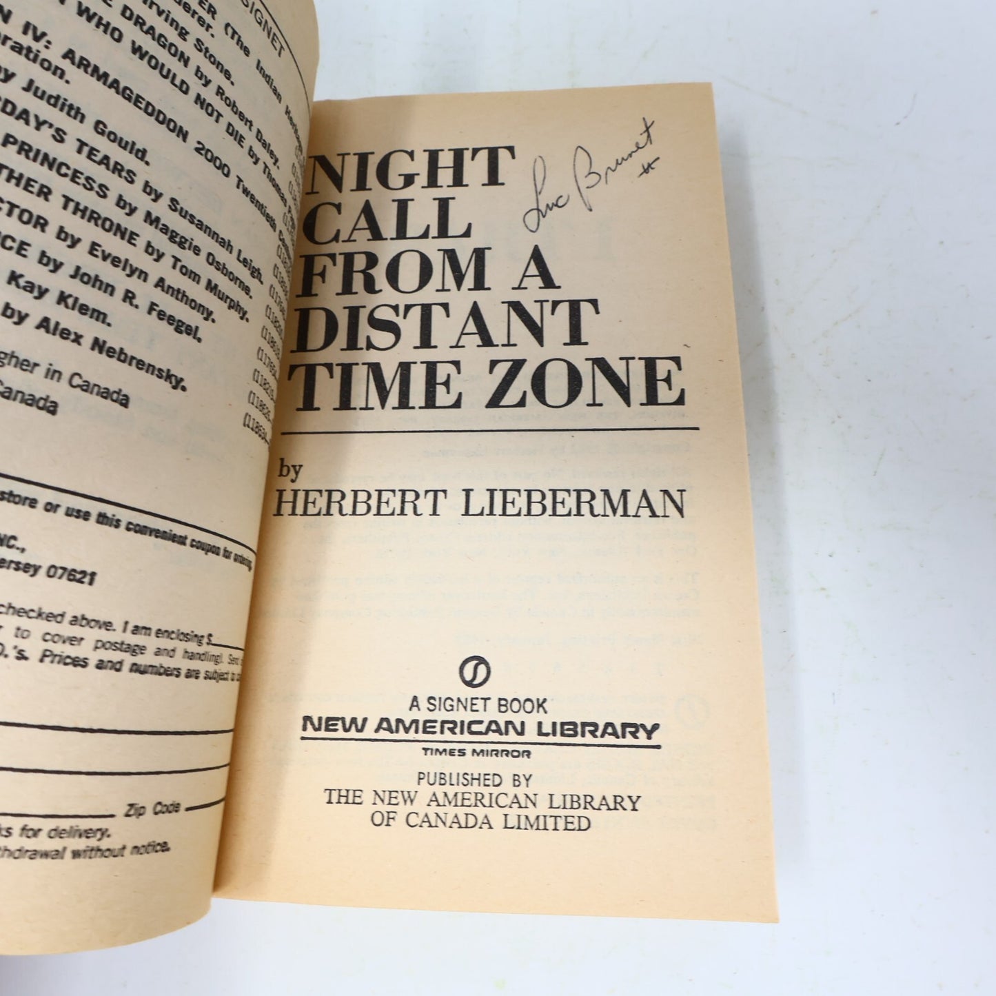 1983 Night Call From a Distant Time Zone Herbert Lieberman Signet Thriller Book