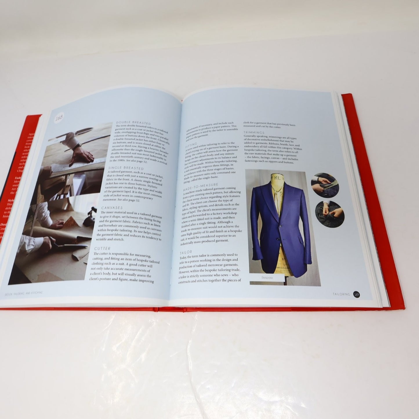The Fashion Encyclopedia Angus/Baudis/Woodcock 2015 Illustrated Barron's HC DJ