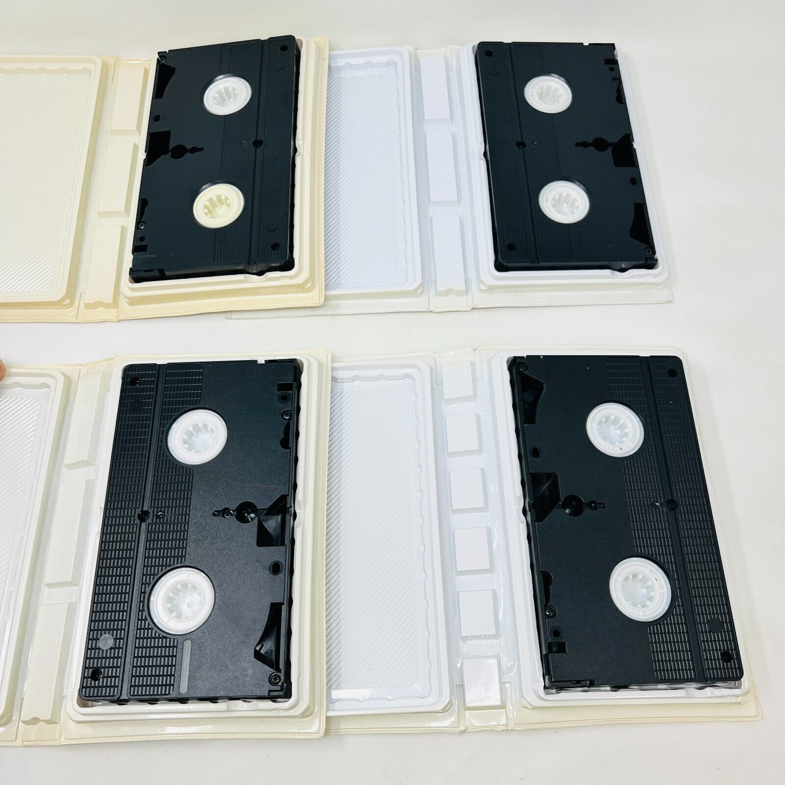 8x Caillou VHS en Français/in French Testés Cinar NTSC Lot Set Docteur Caillou