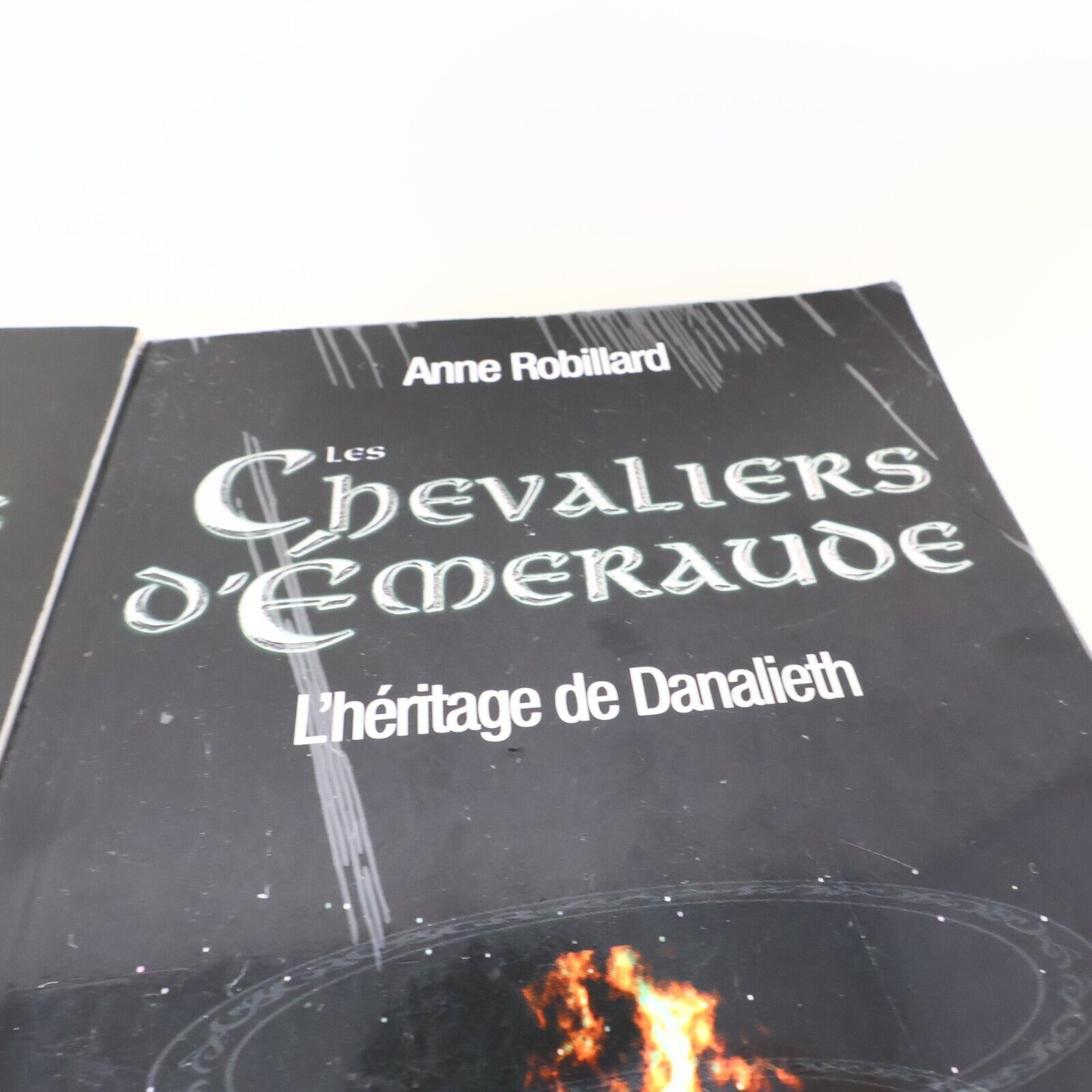 Les Chevaliers d'Émeraude 1-12 Série Complète Français Anne Robillard Lot Livres