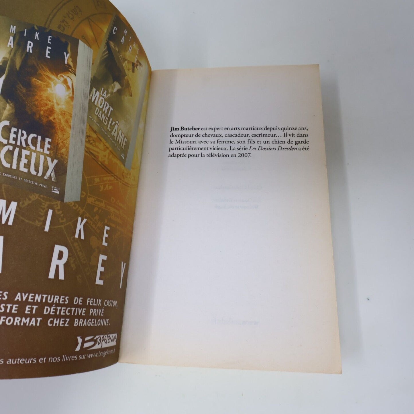 2010 Les Dossiers Dresden #5 Suaire Froid de Jim Butcher Milady Français Livre