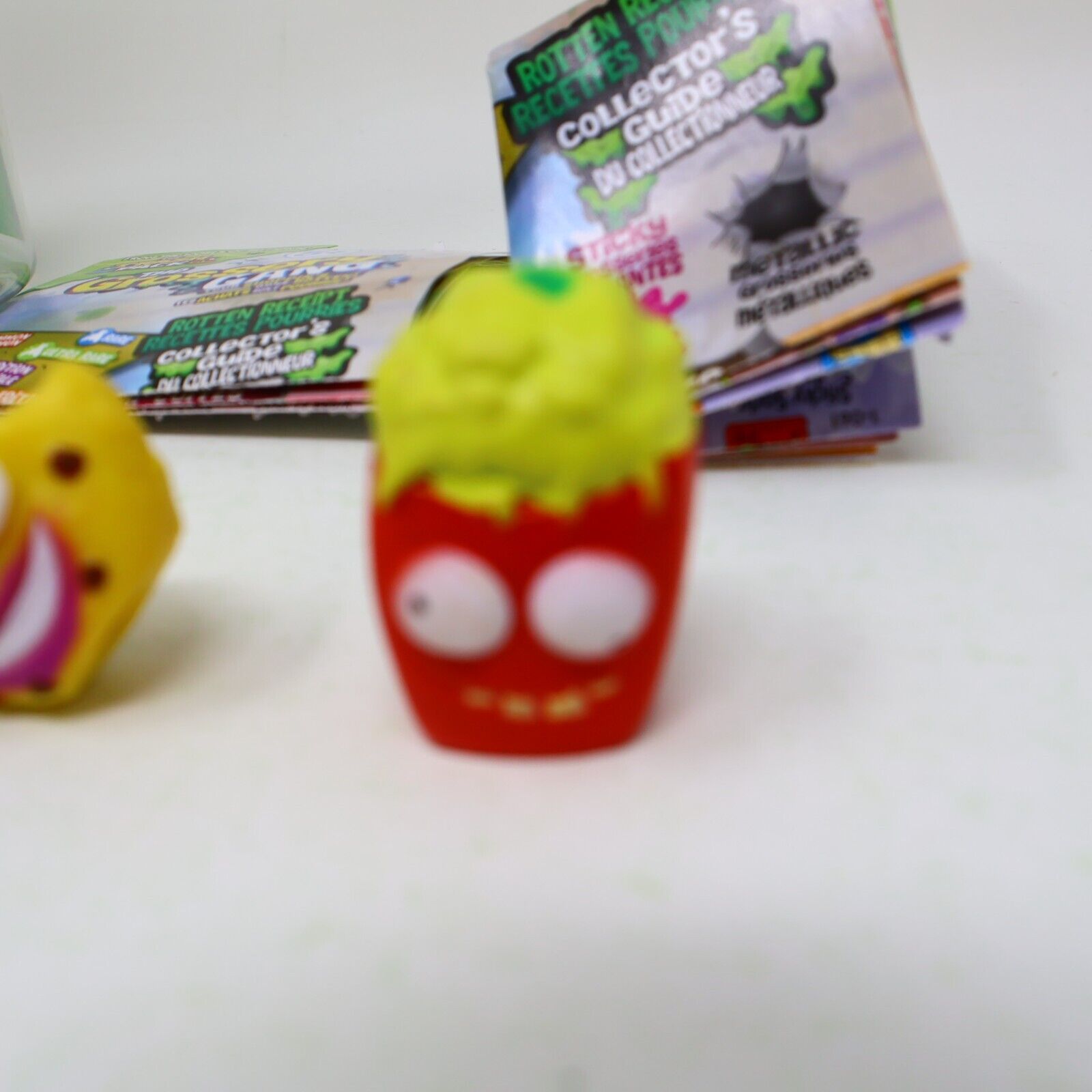 Lot of 4 Grossery Gang Trash Pack Figures Moose Rotten Apple Pie Sour Pinapple