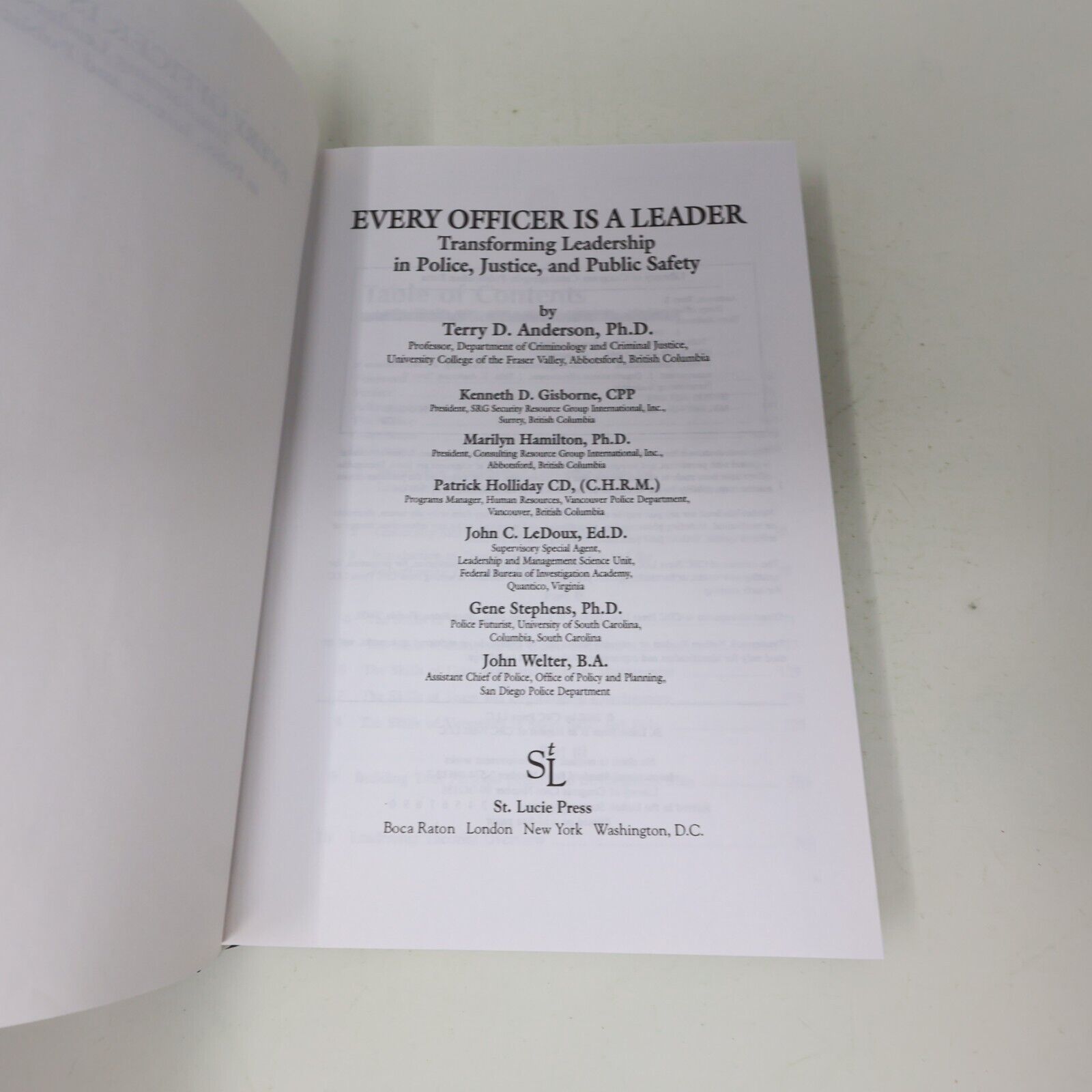 1999 Every Officer Is a Leader Terry Anderson Justice Police Public Safety Book