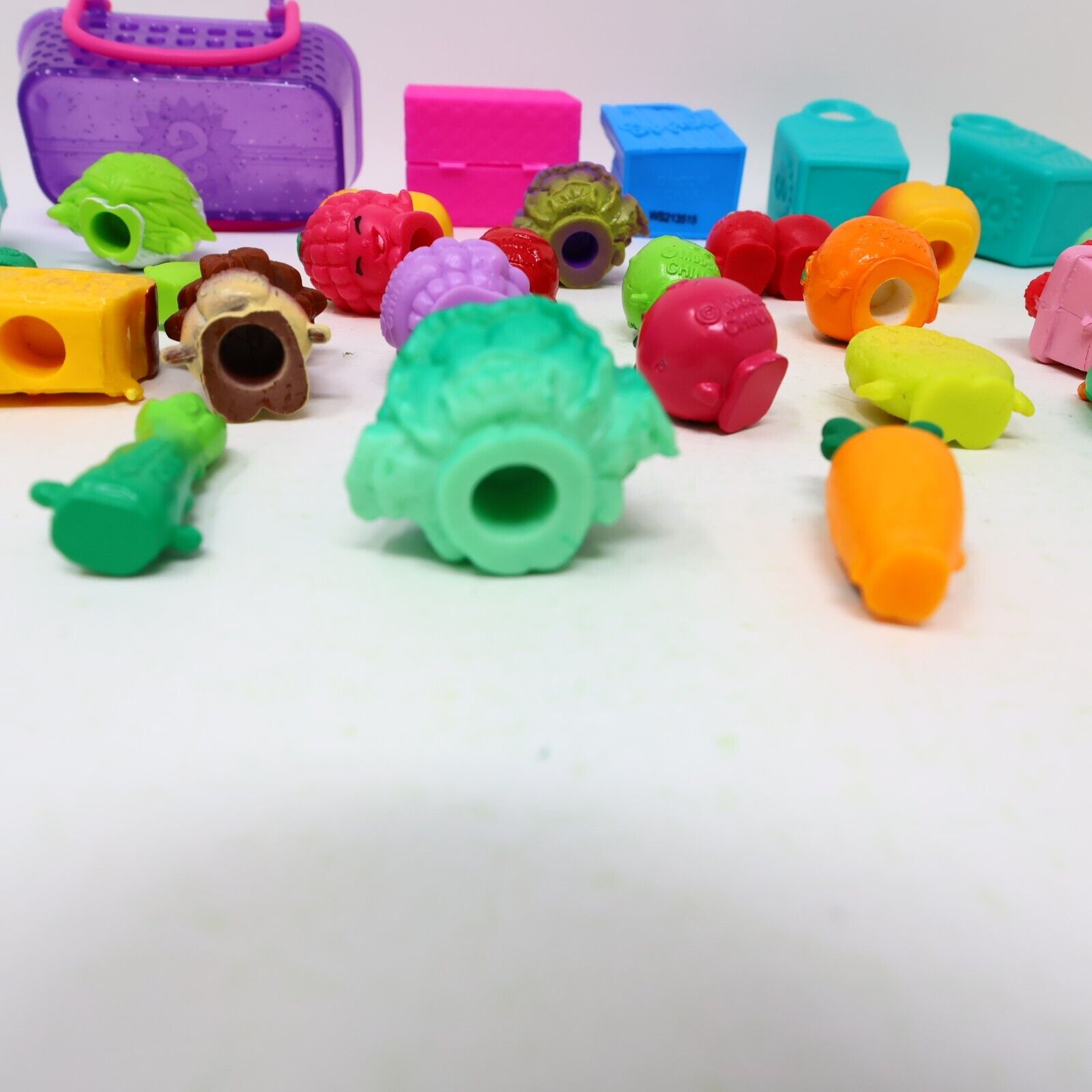 Lot of 24 Shopkins Figures Toys Mixed Fruits Vegetables Peach Apple Onion Moose