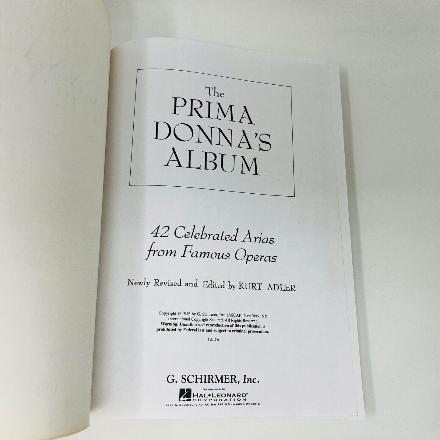 The Prima Donna's Album 42 Arias from Famous Operas Schirmer Songbook Leonard