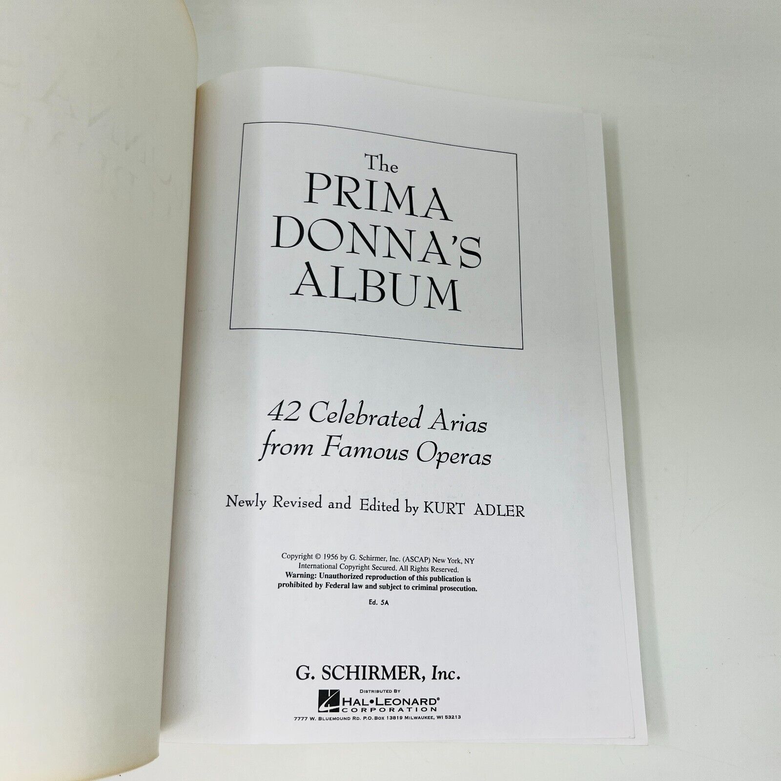 The Prima Donna's Album 42 Arias from Famous Operas Schirmer Songbook Leonard