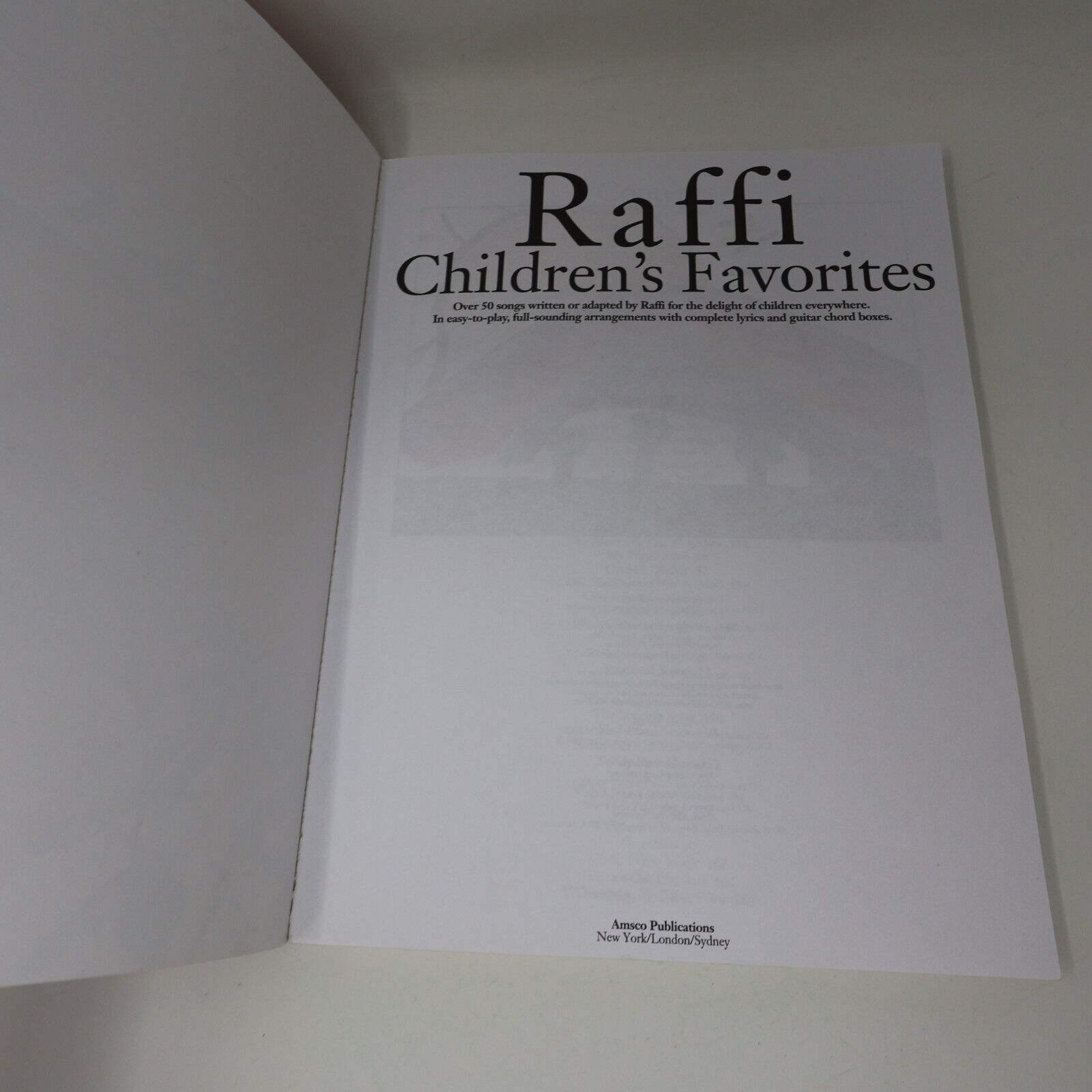 1993 Raffi Children's Favorites Songbook Paperback PB Amsco Music Piano Guitar