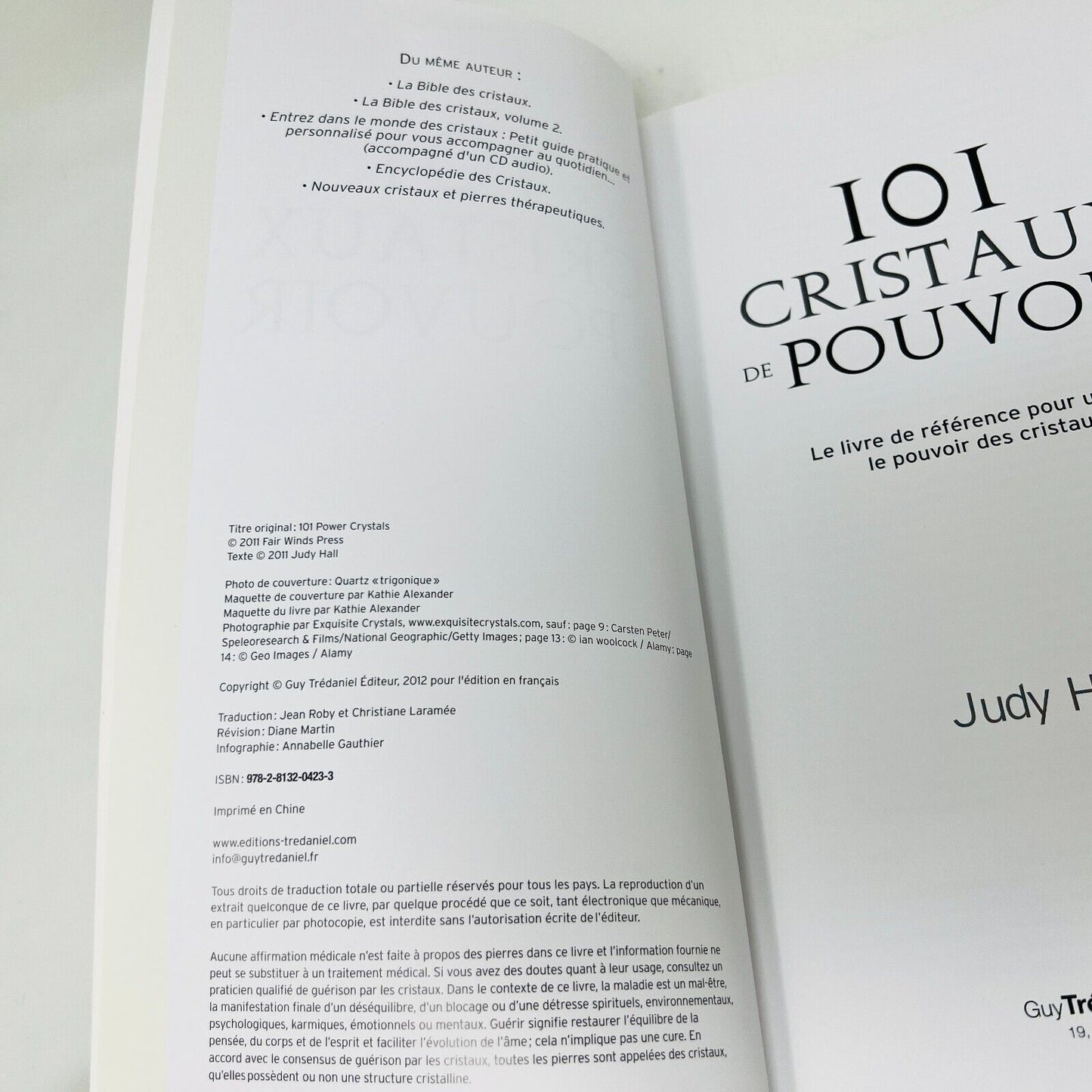 101 Cristaux de Pouvoir de Judy Hall en Français Guy Trédaniel Éditeur 2012
