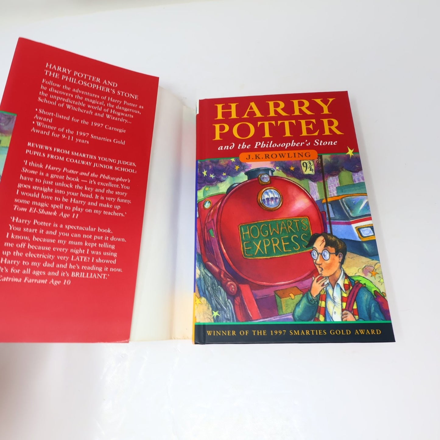 Harry Potter It's Magic! 4 Books Hardcover DJ Boxed Set J.K. Rowling Raincoast
