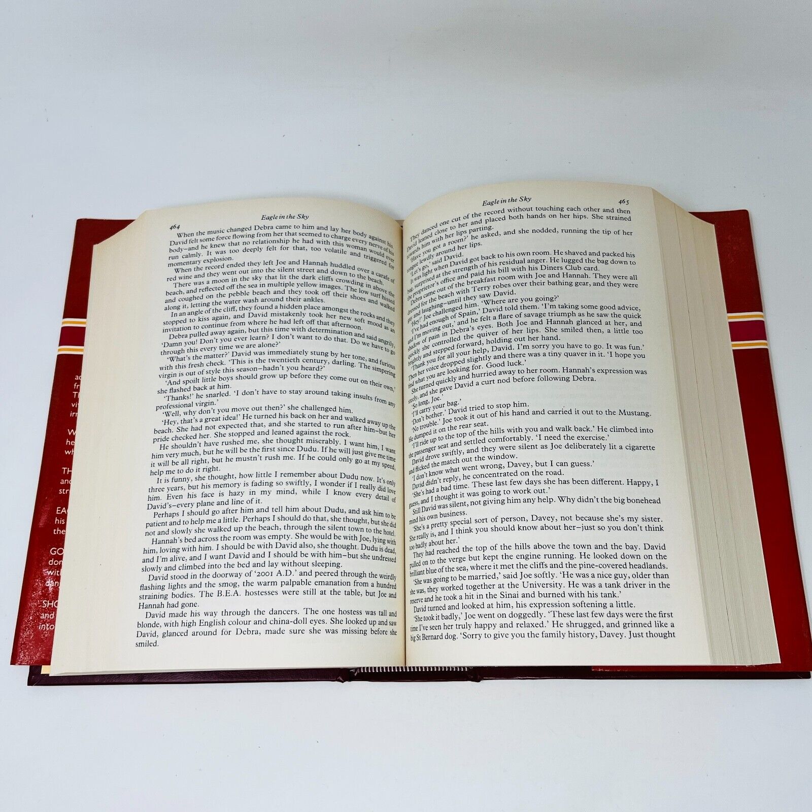 1984 Wilbur Smith Omnibus Book When The Lion Feeds/Diamond Hunters Hardcover DJ