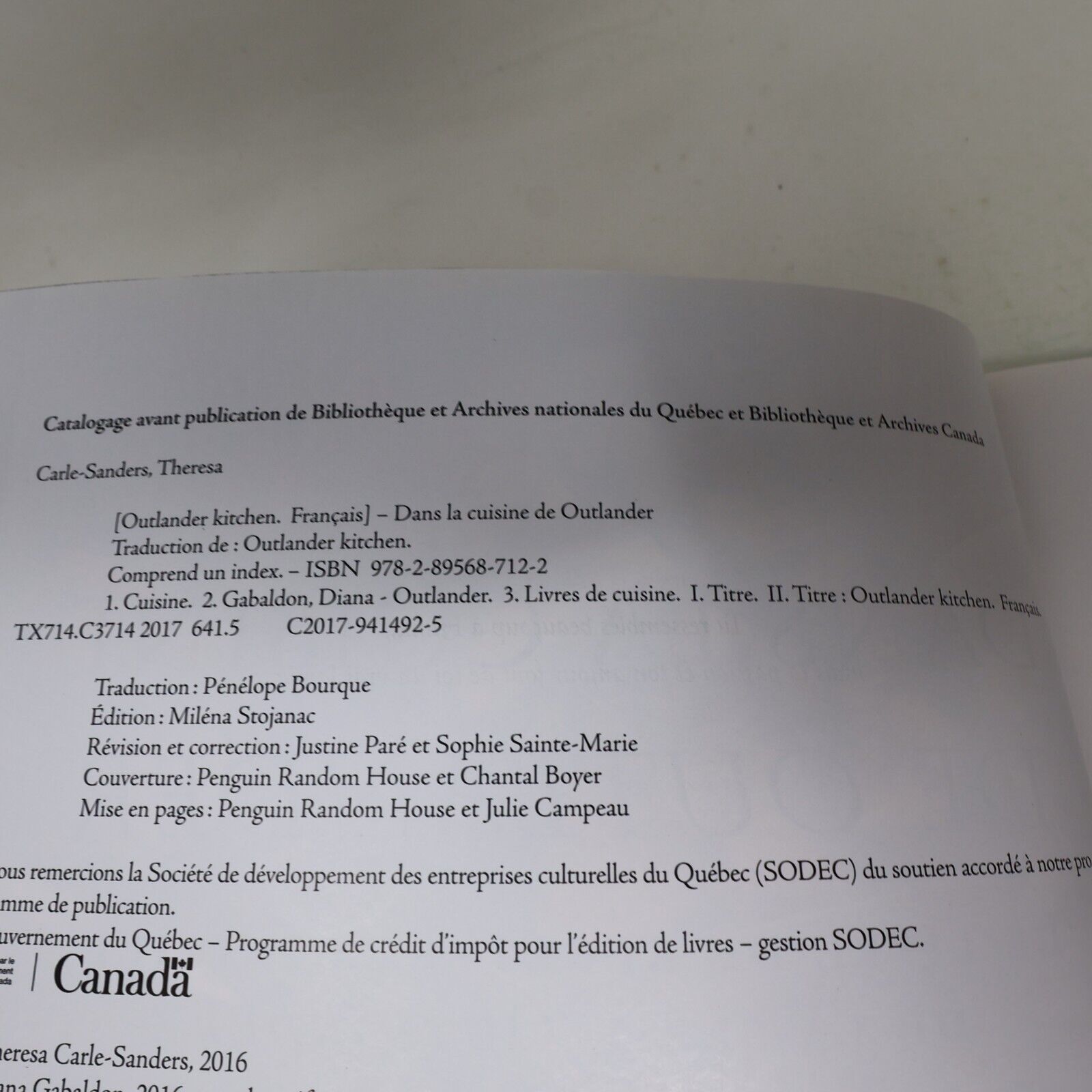 2017 Dans la Cuisine de Outlander Le Chardon et le Tartan Recettes Trécarré PB