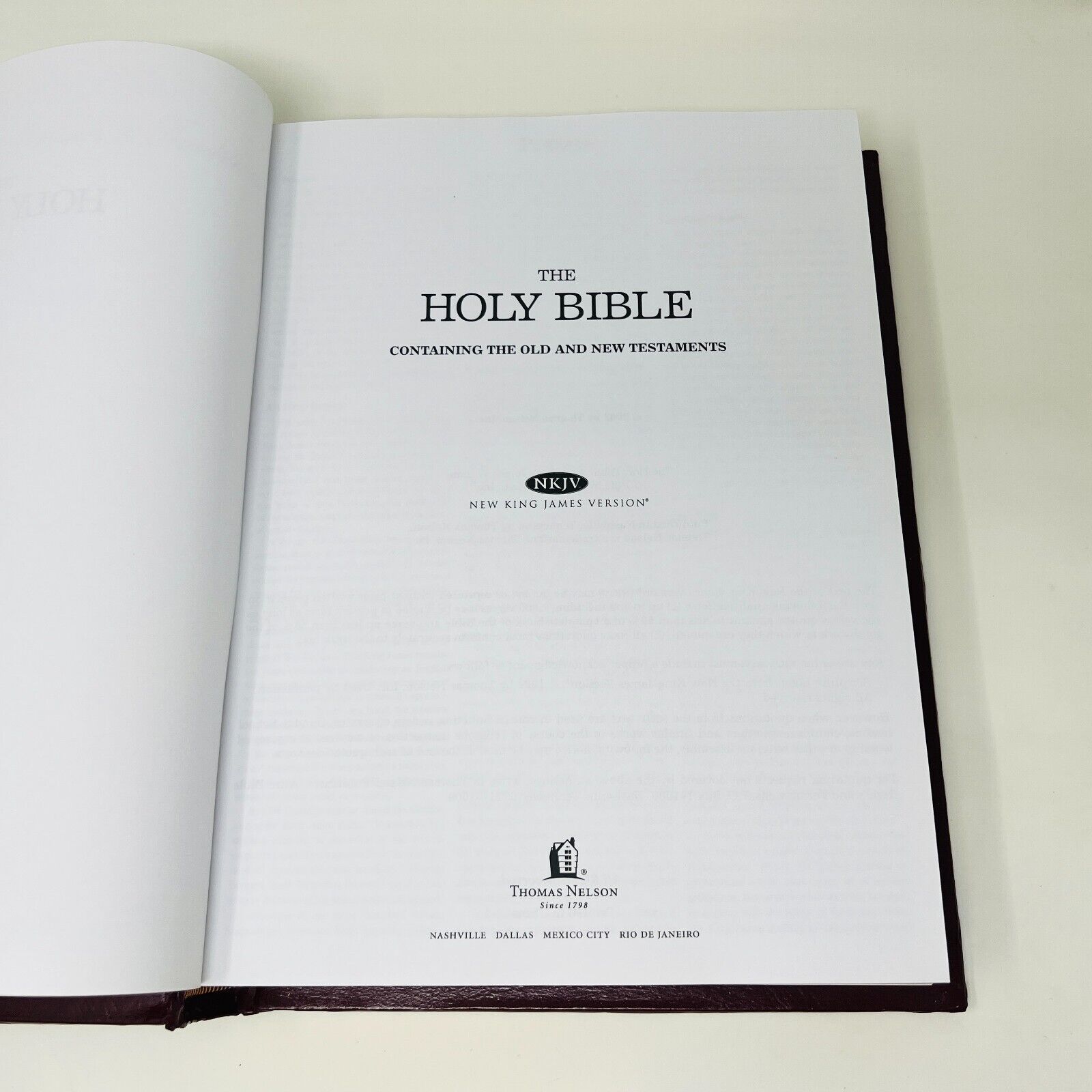 2002 Holy Bible Thomas Kinkade Painter of Light NKJV Thomas Nelson Padded HC