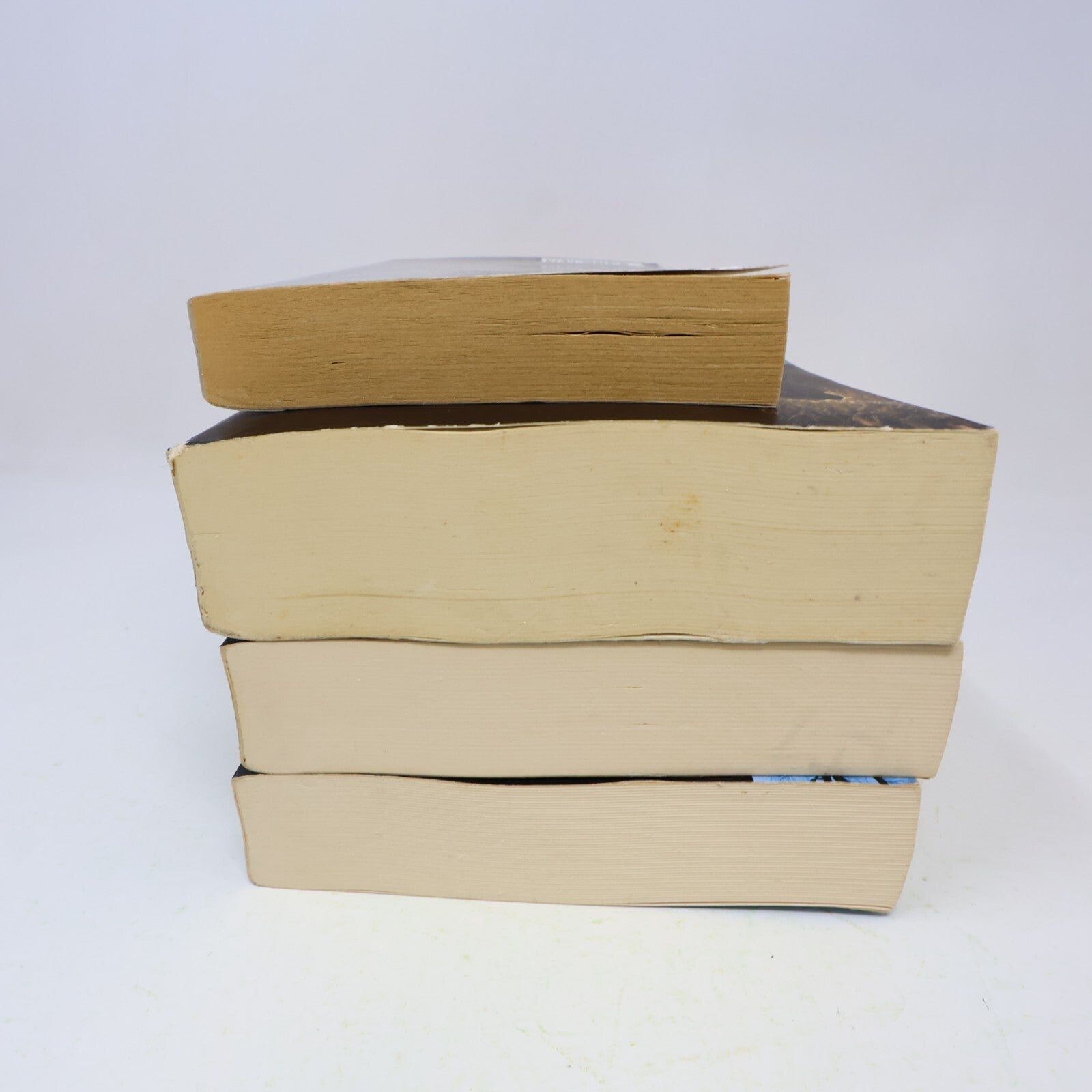 Henning Mankell Lot 4 Livres L'Homme Inquiet/Avant le Gel/Chiens de Riga French