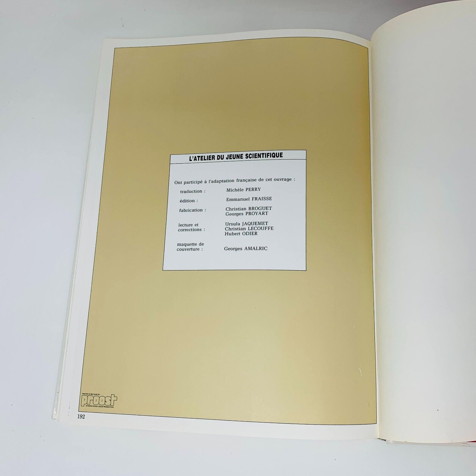 1980 L'Atelier du Jeune Scientifique en Français Family Scientist French HC 80s