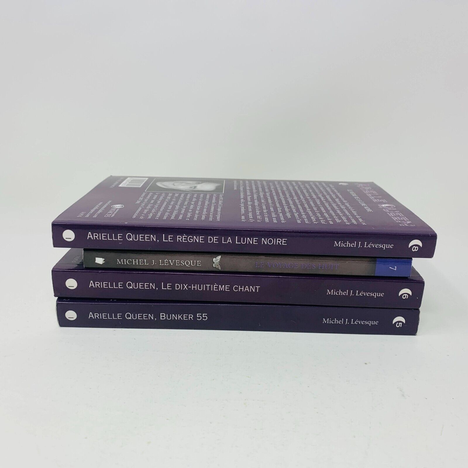 Arielle Queen 5-6-7-8 Lot Livres Michel J. Lévesque Bunker 55 Dix-Huitième Chant