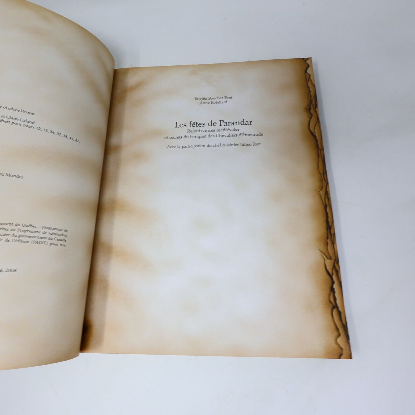 2008 Chevaliers d'Émeraude Les Fêtes de Parandar Cuisine Recettes Français Livre