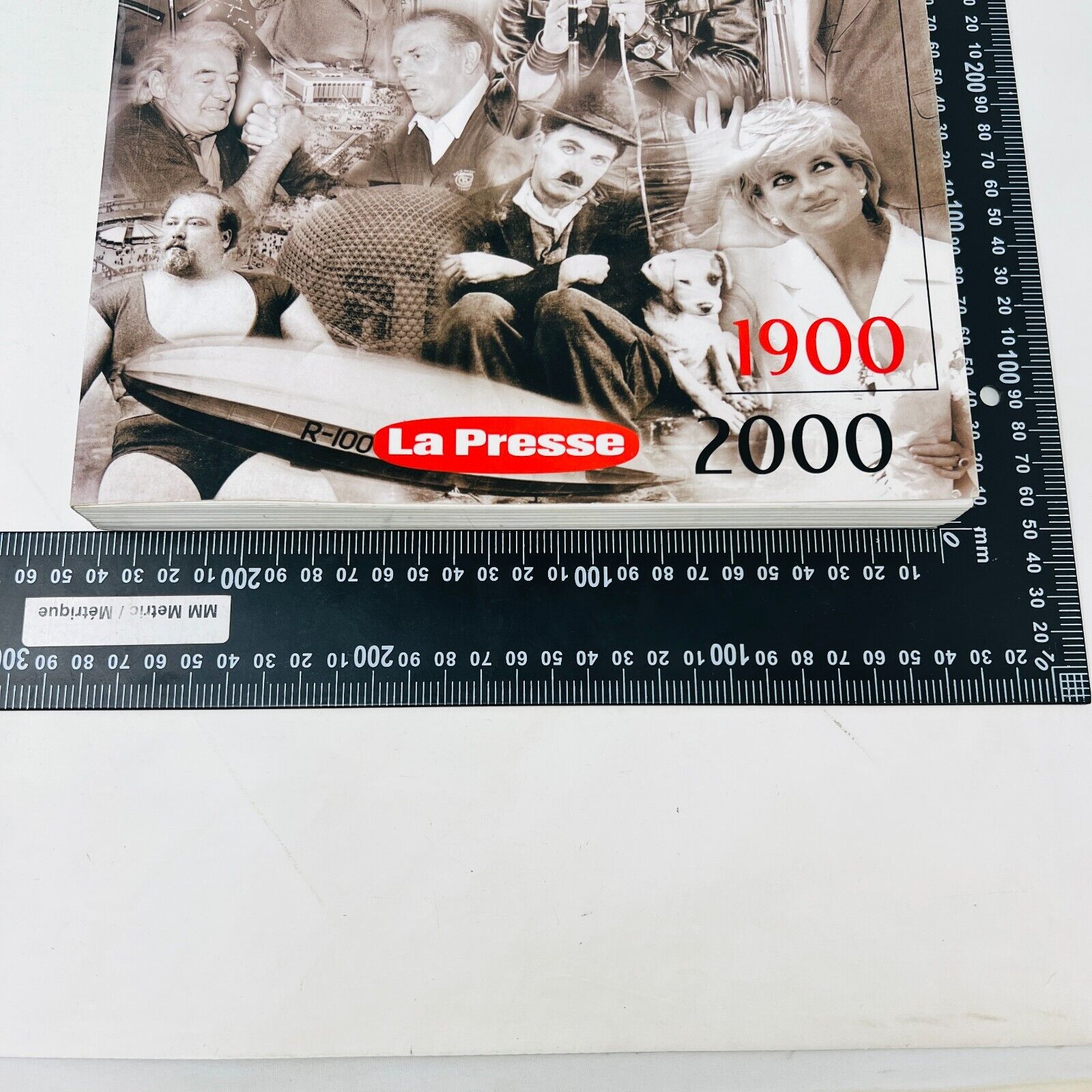 100 Ans d'Actualités La Presse 1900-2000 Articles du Journal Livre Rétrospective
