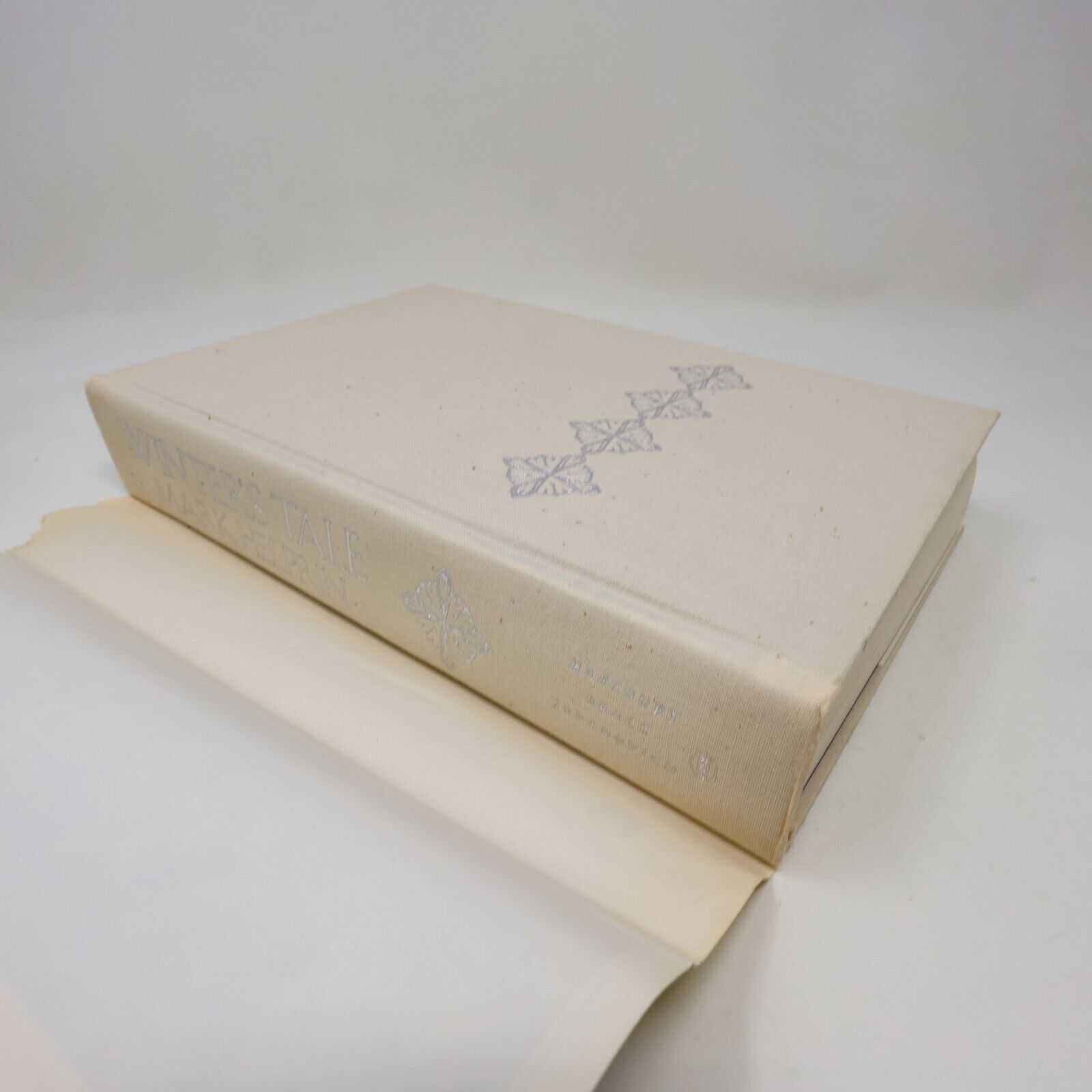 1983 Winter's Tale Mark Helprin Historical Fantasy HBJ Hardcover Book 80s HC DJ