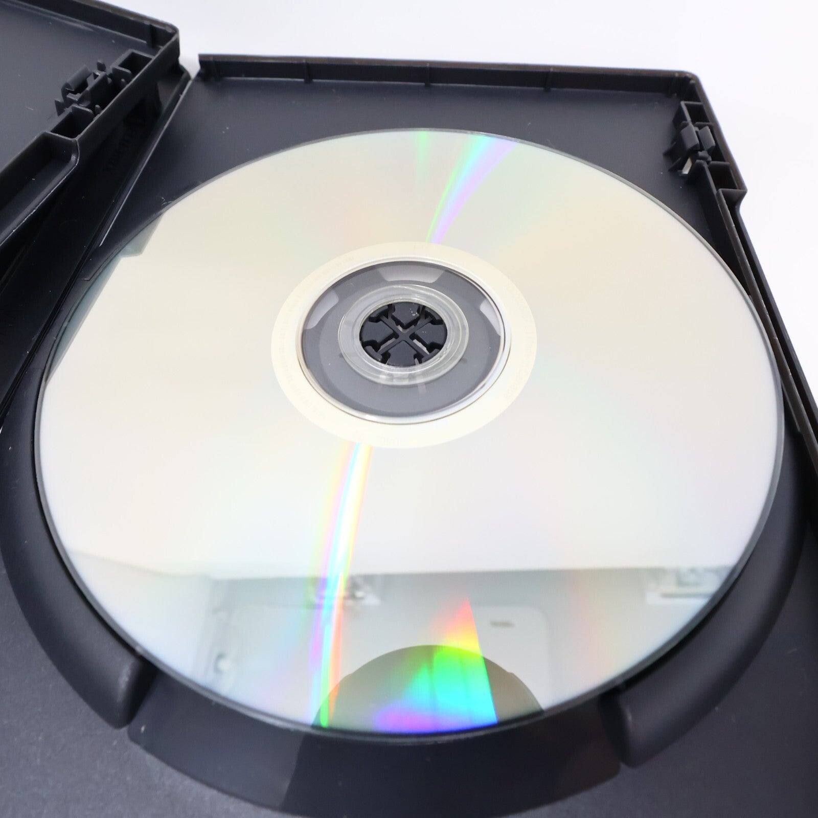 Free Willy/Mon Ami Willy #1-2-3 + Escape From Pirate's Cove Familly DVD Box Set
