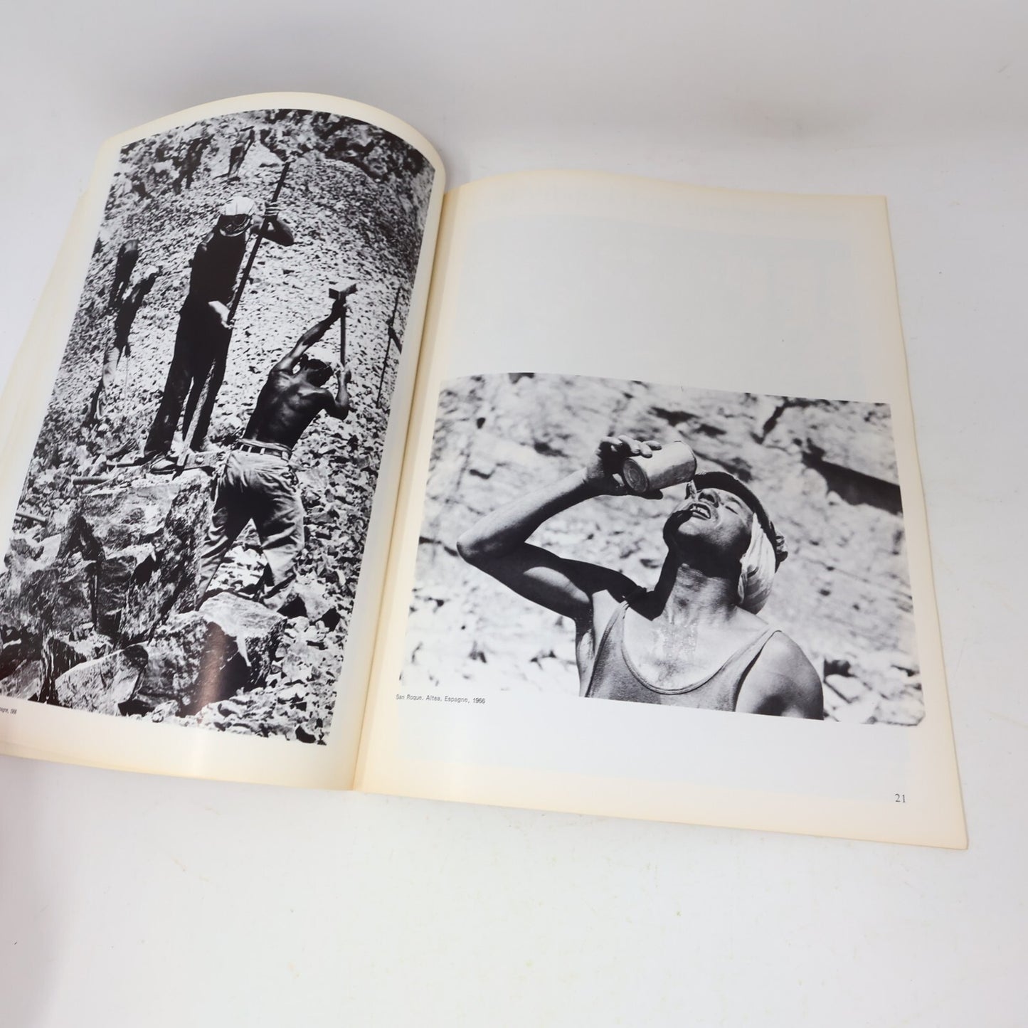 Ovo Photo #20-21 Walker Evans Disraëli Alain Chagnon Art Photographie Québec Lot