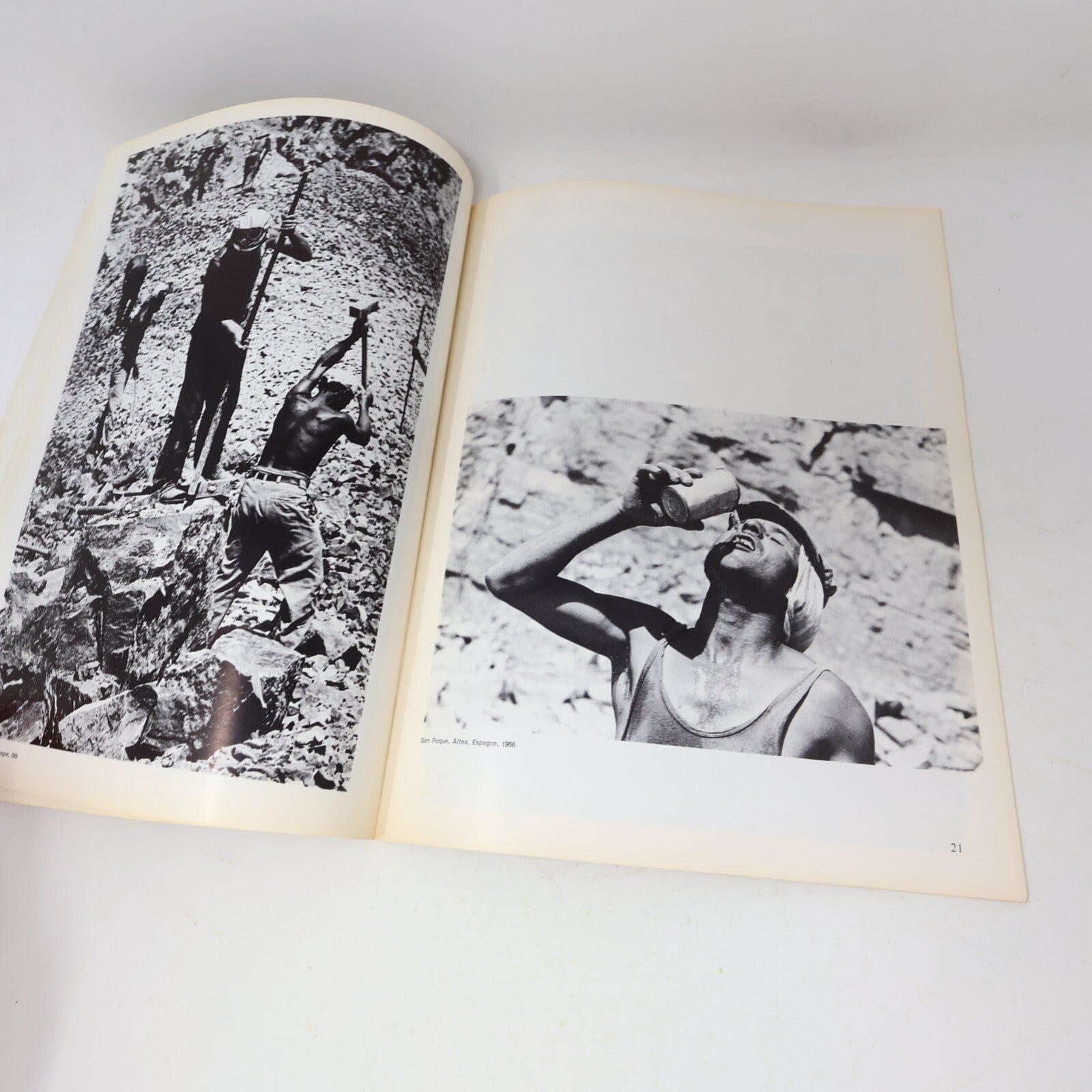 Ovo Photo #20-21 Walker Evans Disraëli Alain Chagnon Art Photographie Québec Lot
