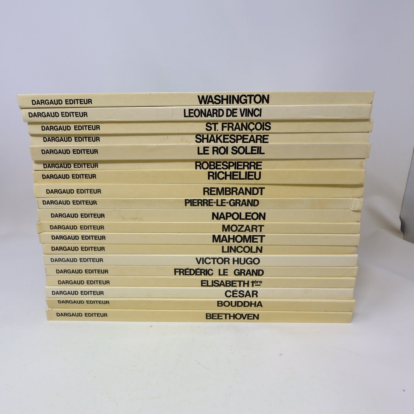 Les Grands de Tous les Temps Lot 19 Livres Français French Dargaud Histoire HC